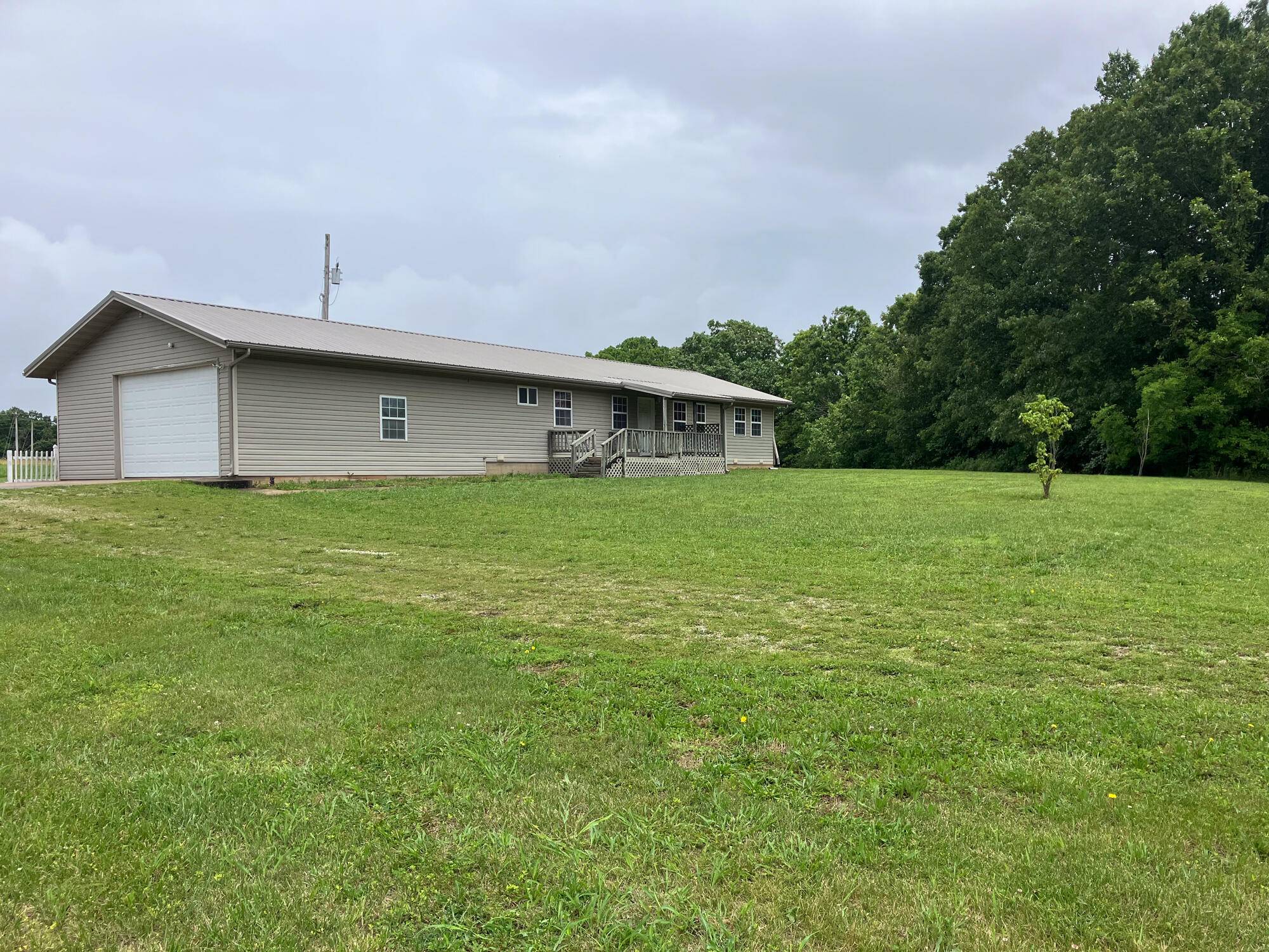 Hartville, MO 65667,4085 Highway 38