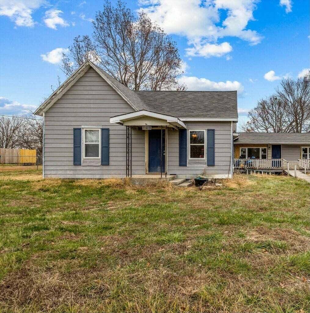 Miller, MO 65707,206 E 7th ST
