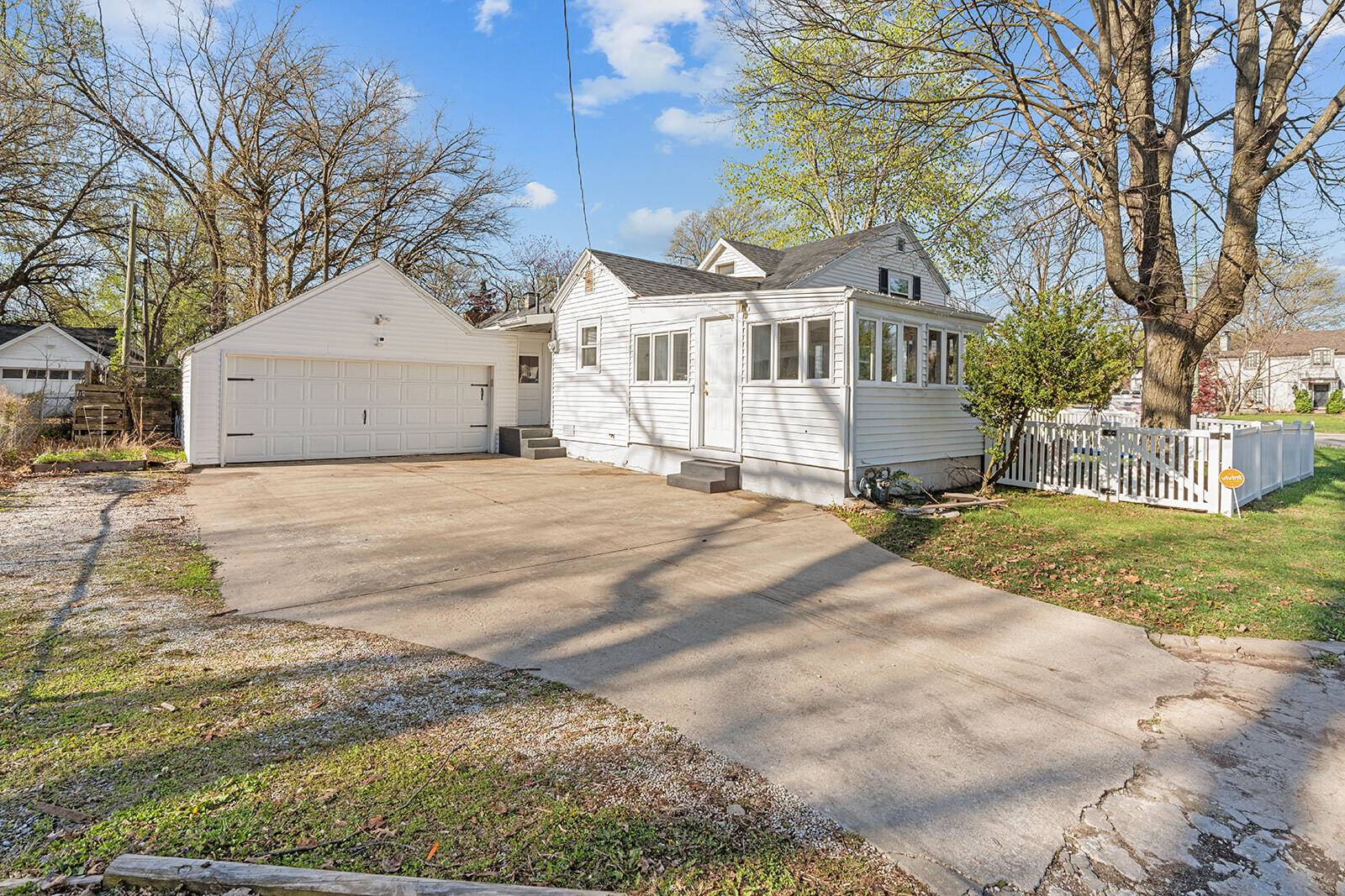 Springfield, MO 65804,1700 S National AVE