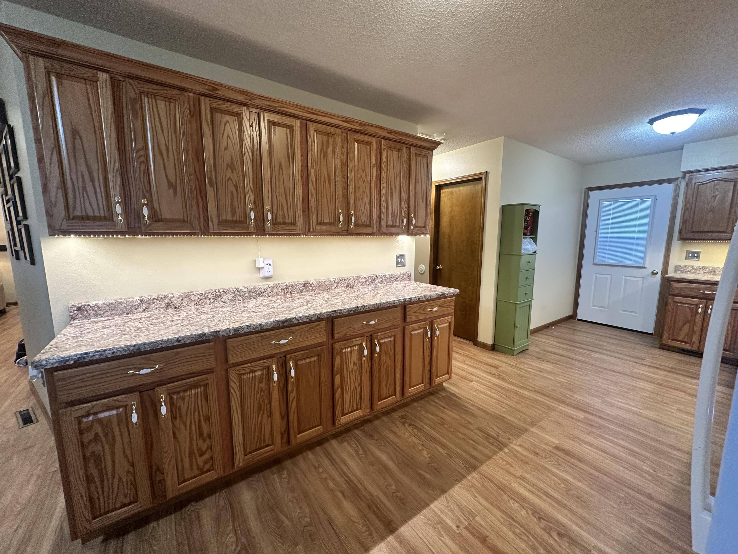 Bolivar, MO 65613,1431 Isdell ST