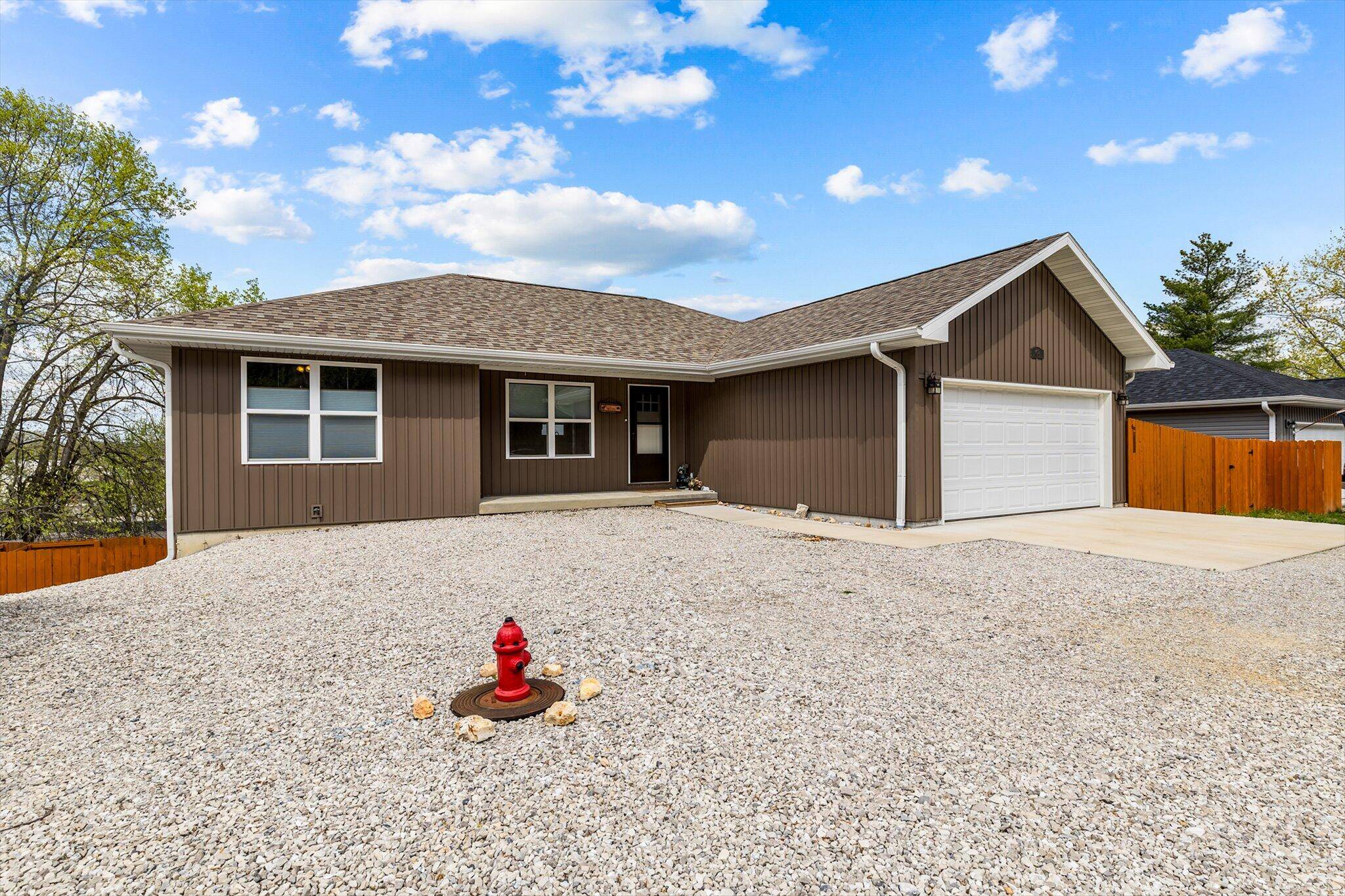 Mansfield, MO 65704,409 N Cardinal LN