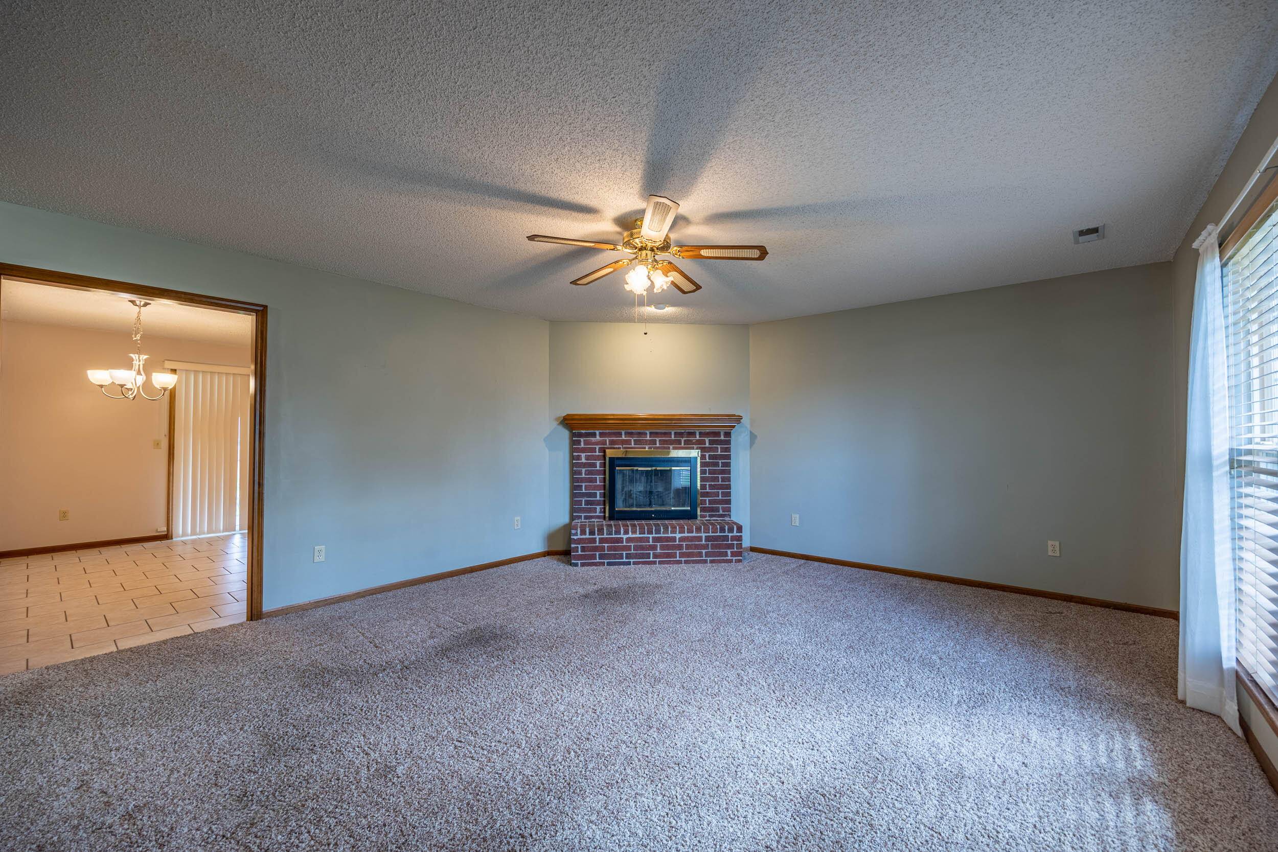 Warrensburg, MO 64093,1102 Foxridge DR