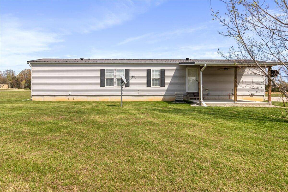 Moody, MO 65777,14321 Private Road 6601