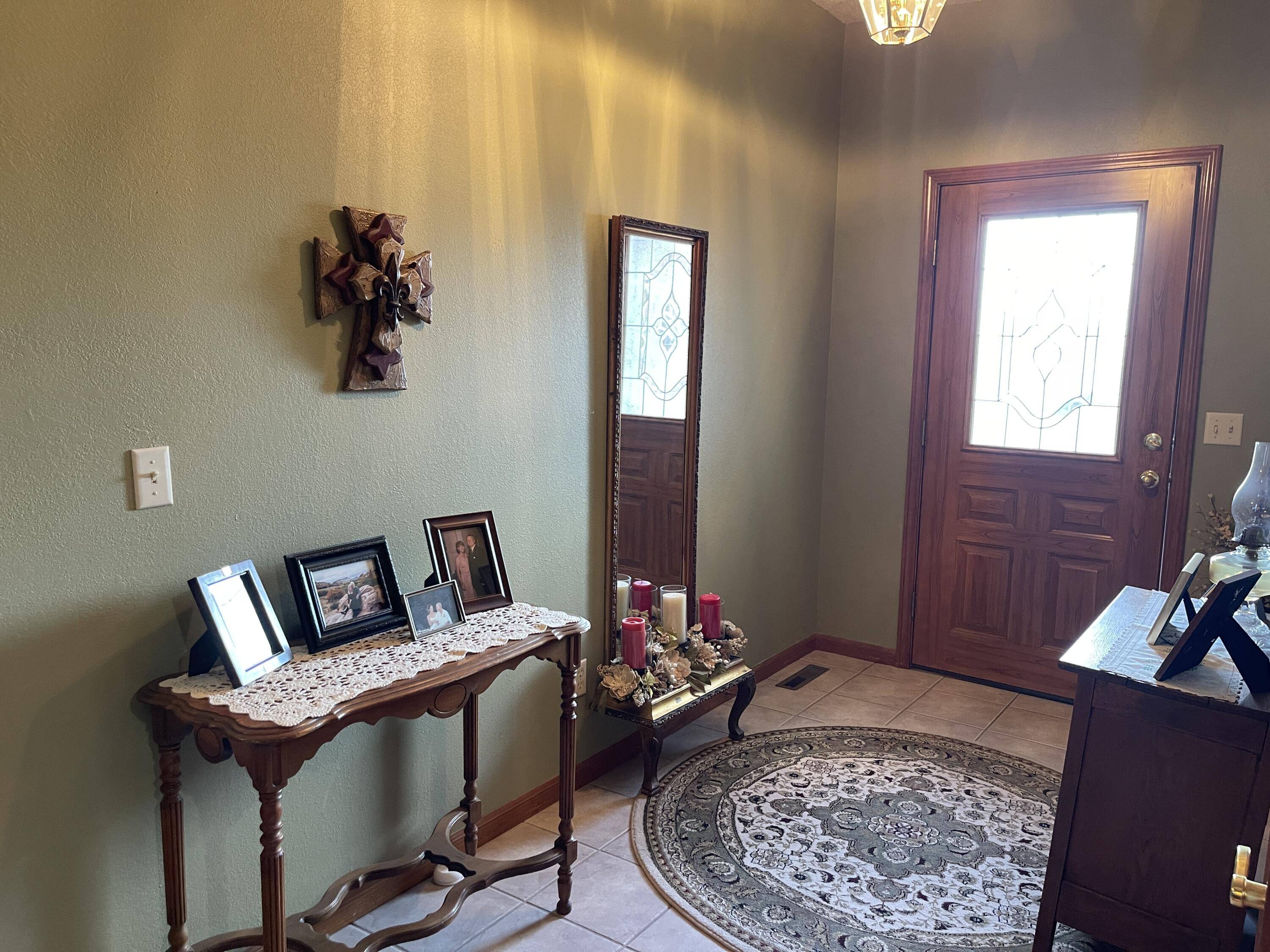 Bolivar, MO 65613,1605 S Meadow LN