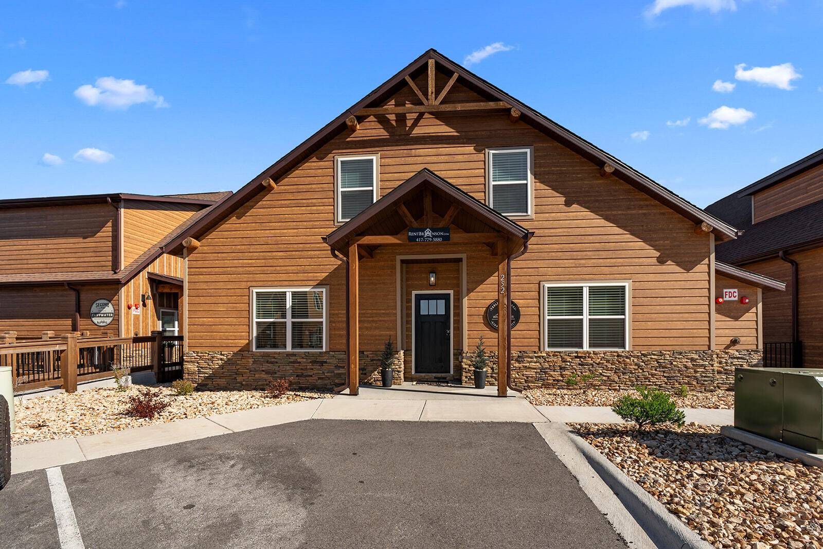 Kimberling City, MO 65686,252 Settlers Cove