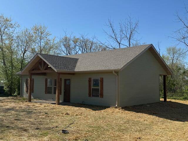 Mountain Grove, MO 65711,425 E South ST