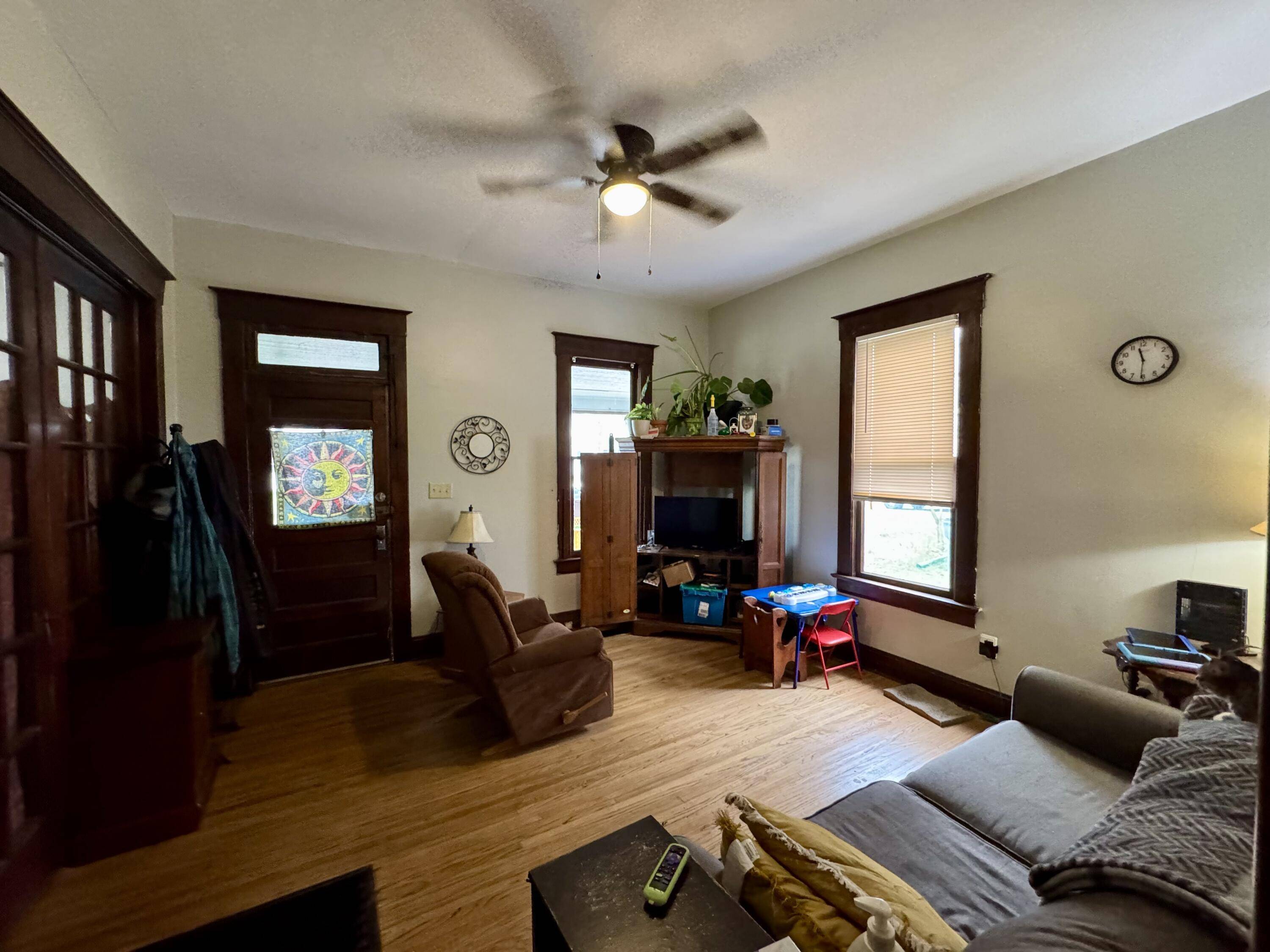 Springfield, MO 65806,1030 W Mount Vernon ST