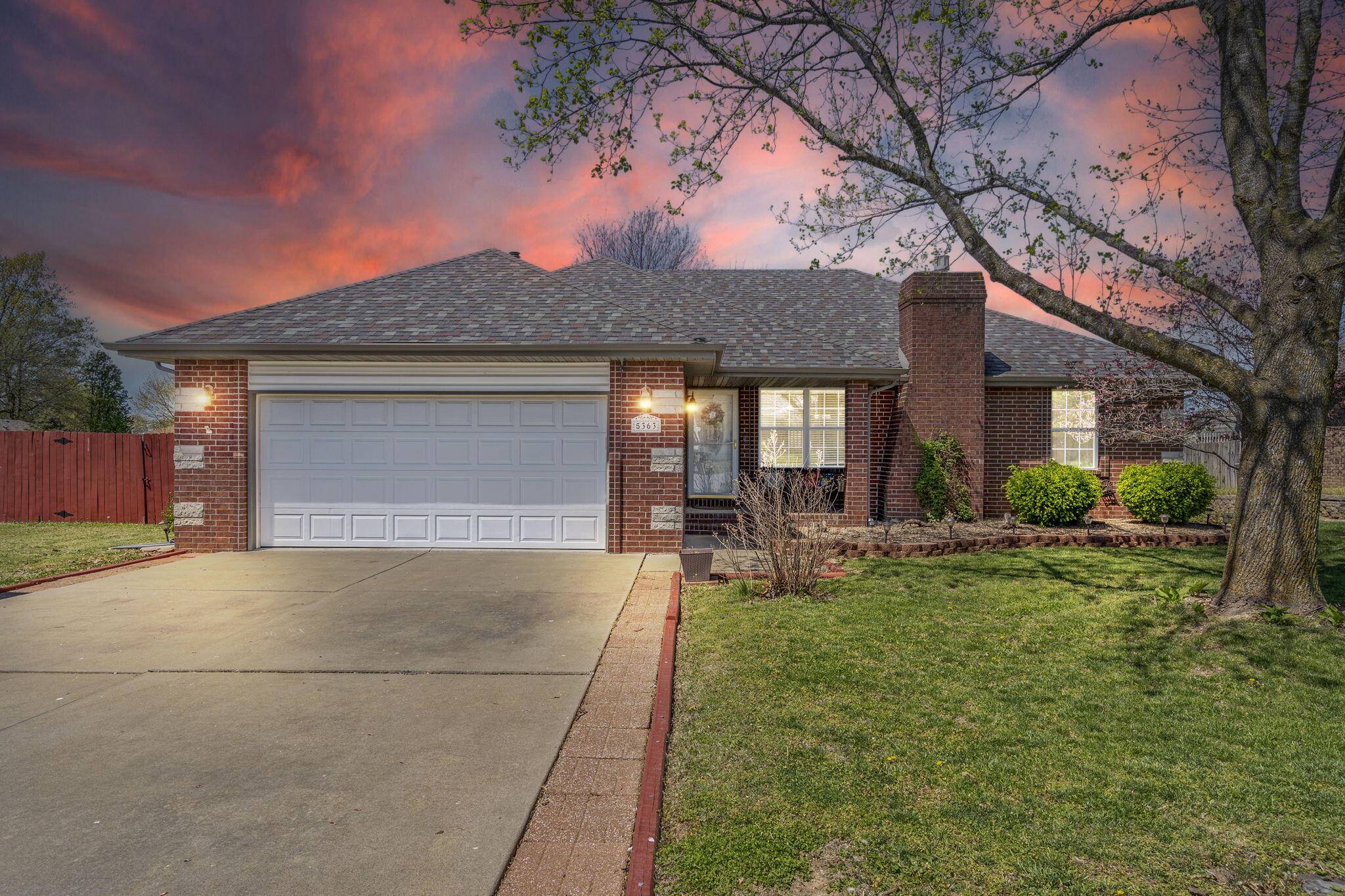 Battlefield, MO 65619,5363 Cloverdale LN