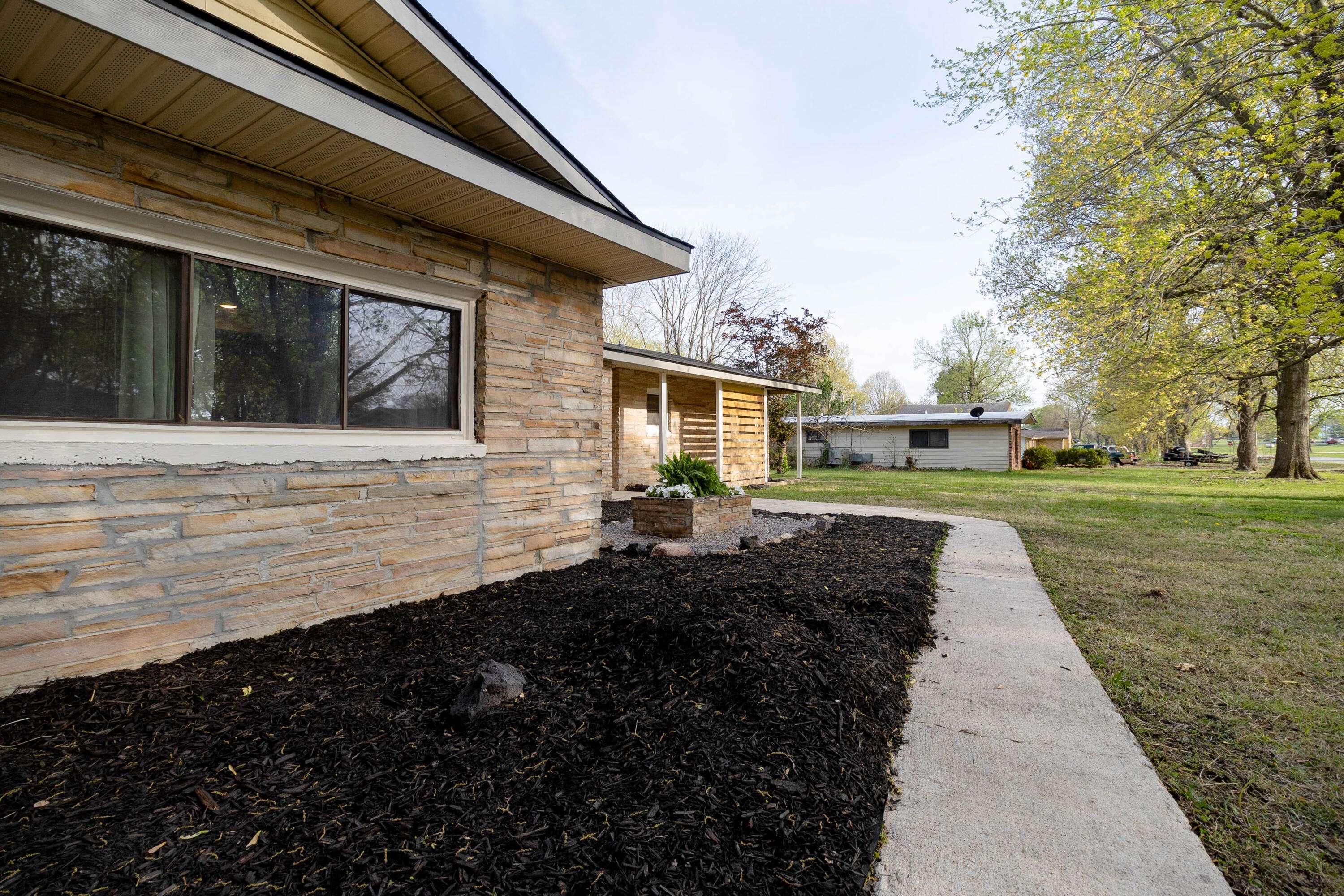 Marshfield, MO 65706,250 N Blair ST