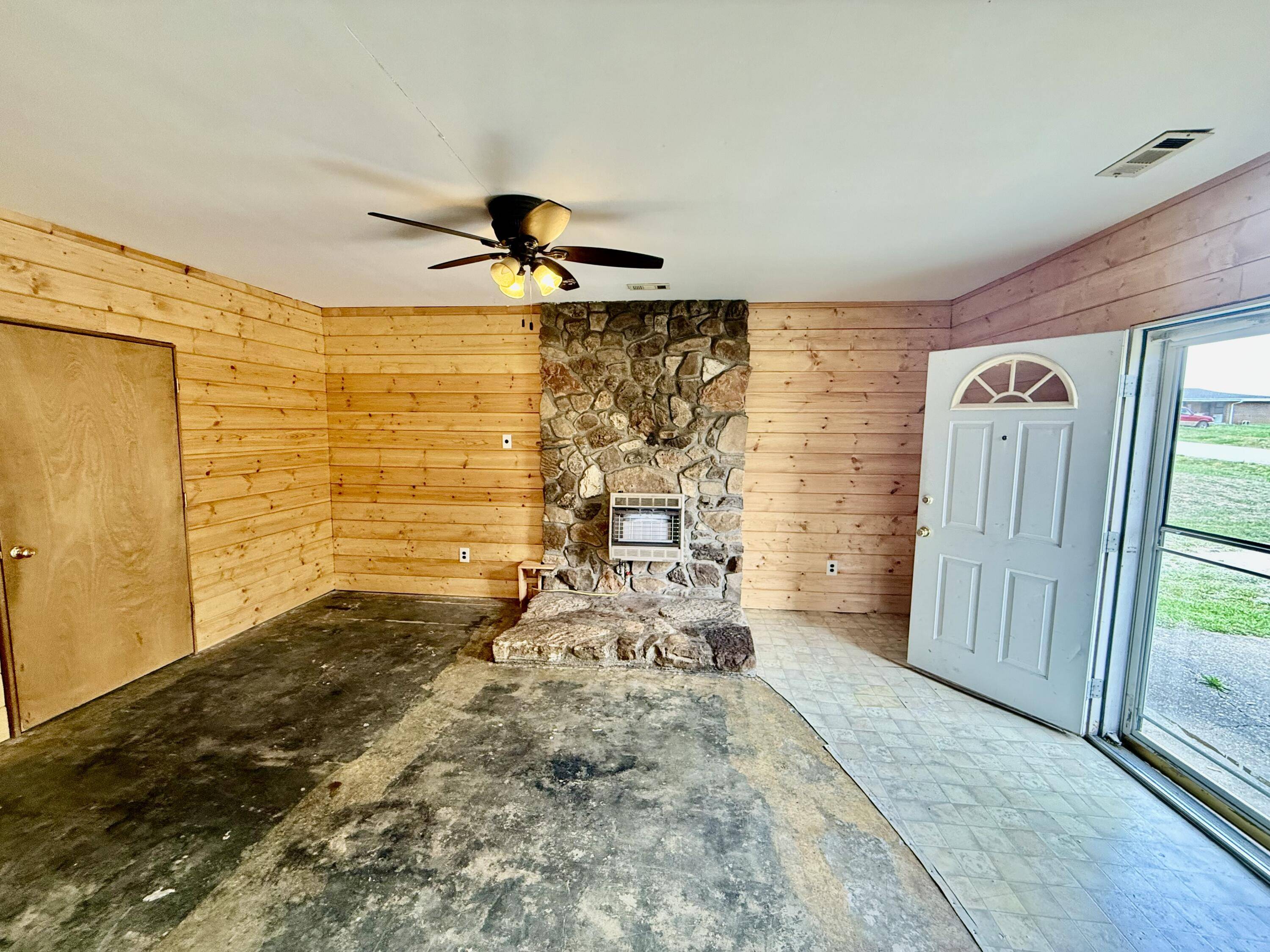Houston, MO 65483,1224 Dewey ST