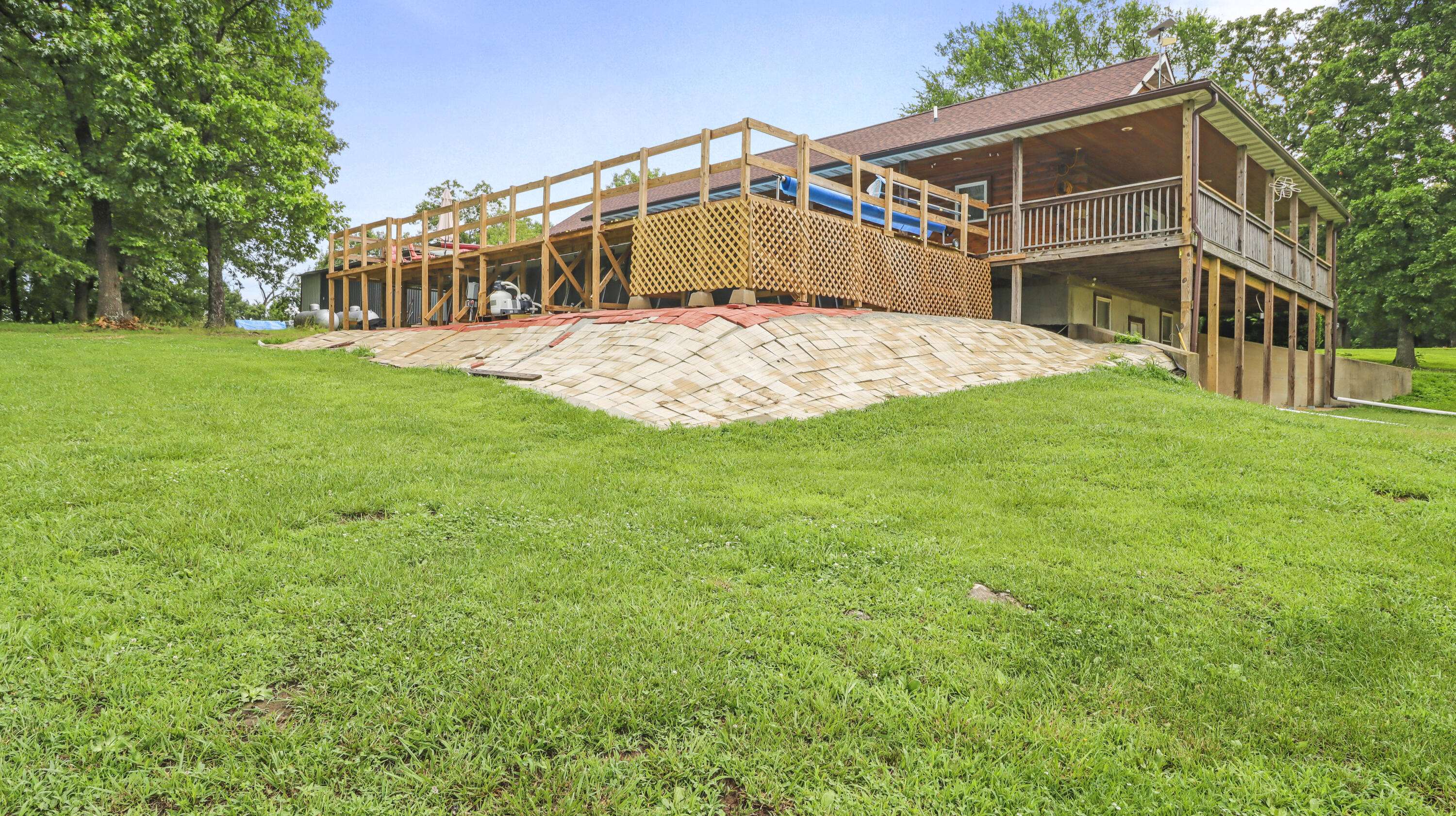Graff, MO 65660,7745 Murr RD