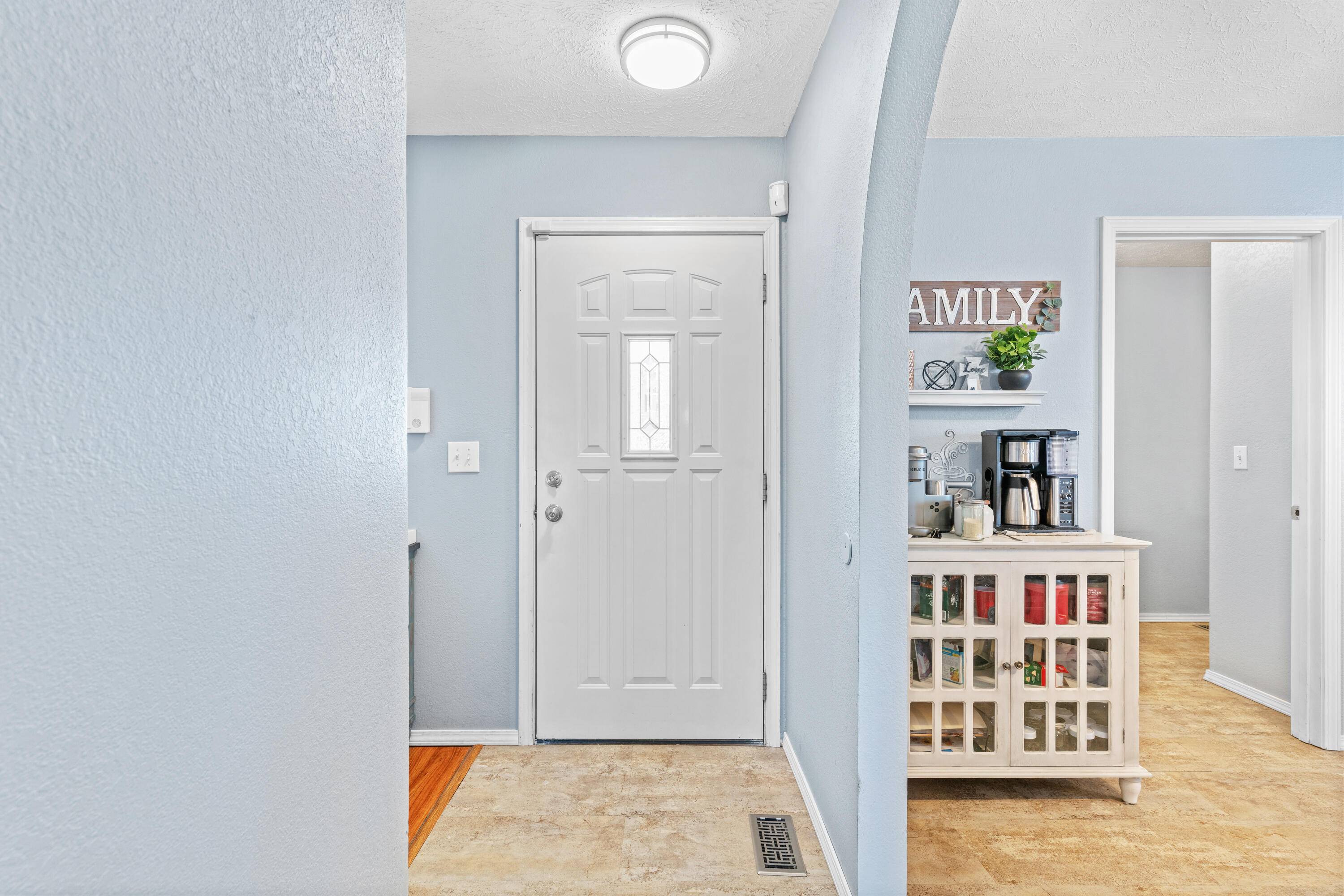 Nixa, MO 65714,969 Birch ST