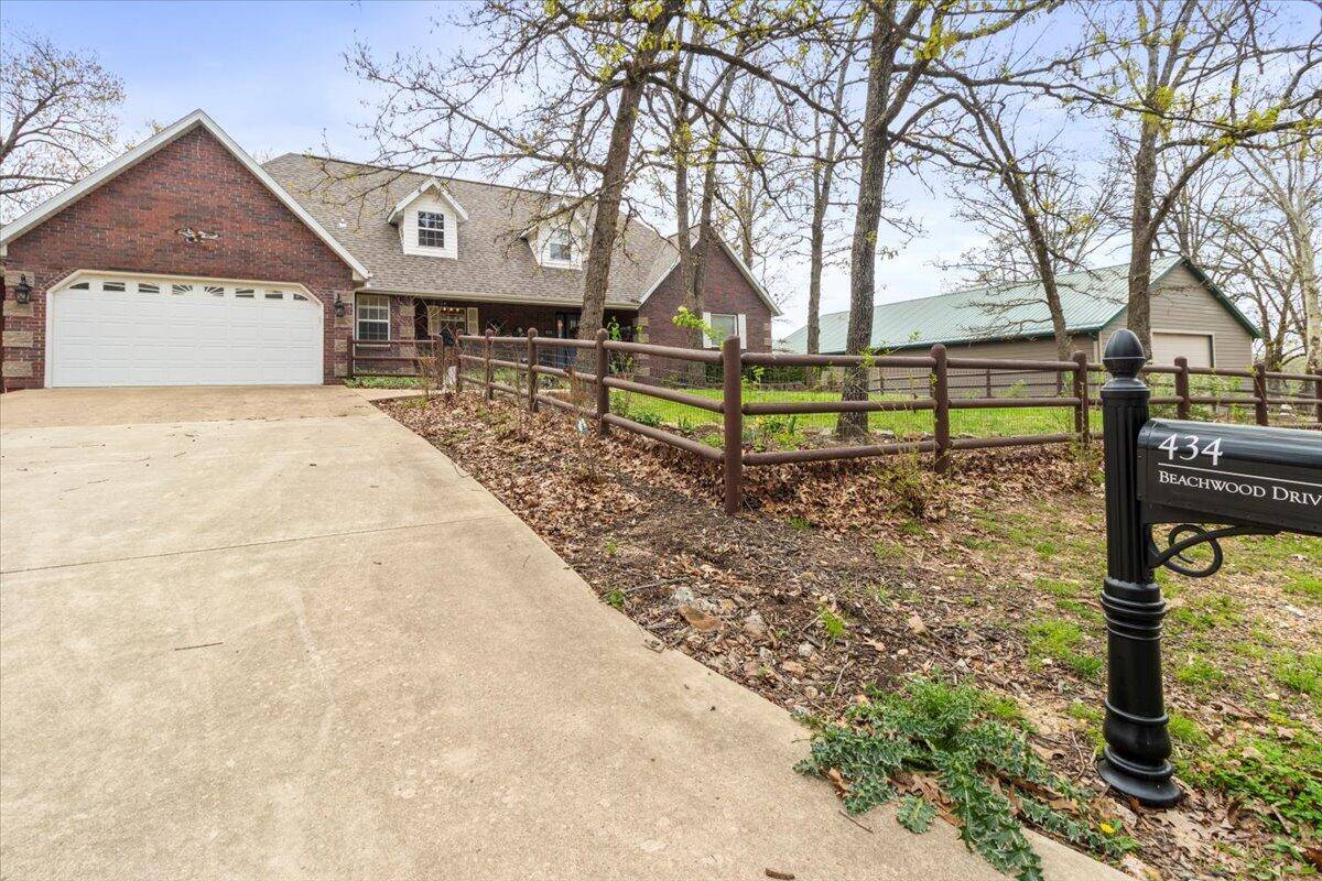 Theodosia, MO 65761,434 Beachwood DR