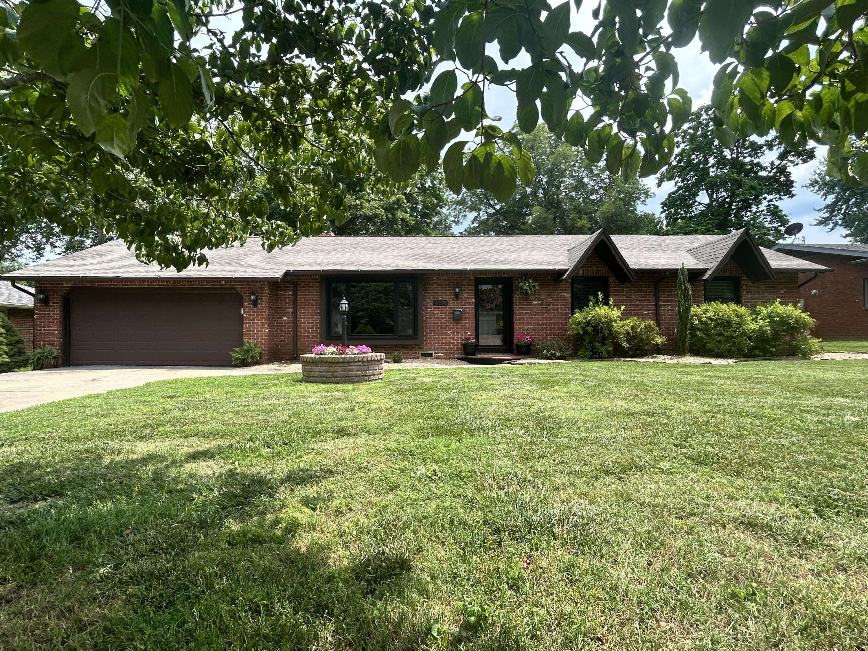 Springfield, MO 65804,2036 E Greenwood ST
