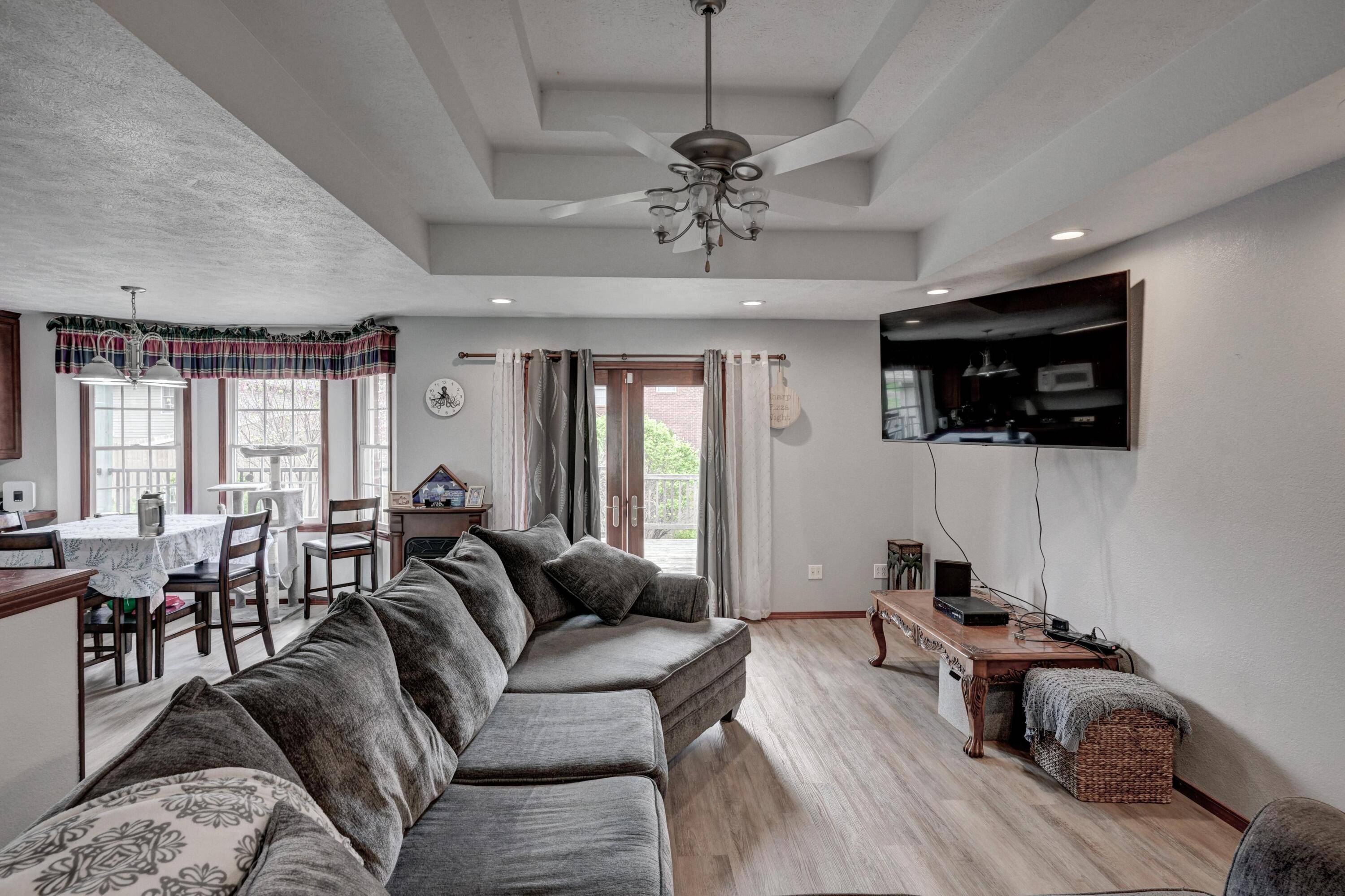 Monett, MO 65708,208 Miller WAY