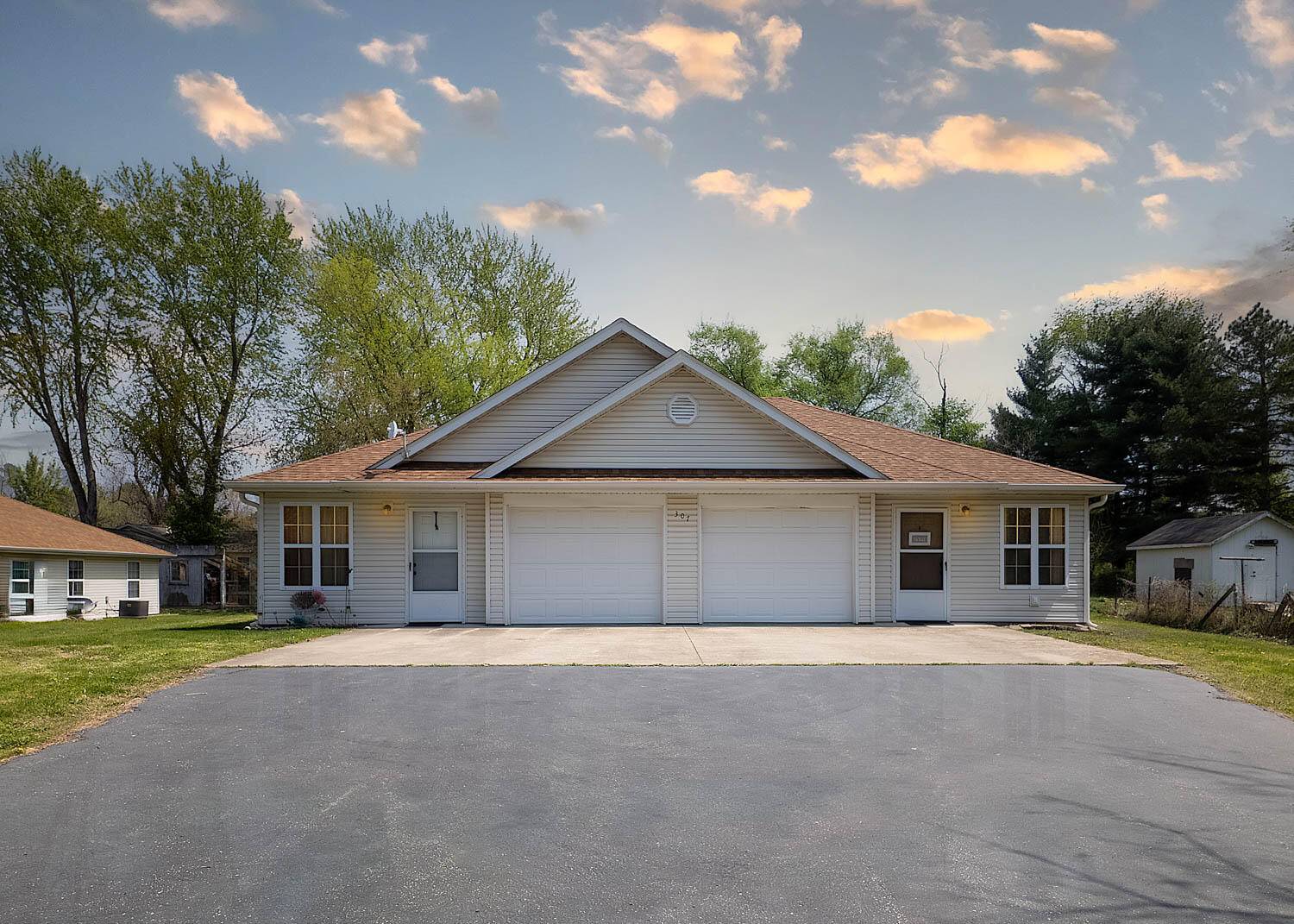 Mountain View, MO 65548,501 & 503 Washington Street