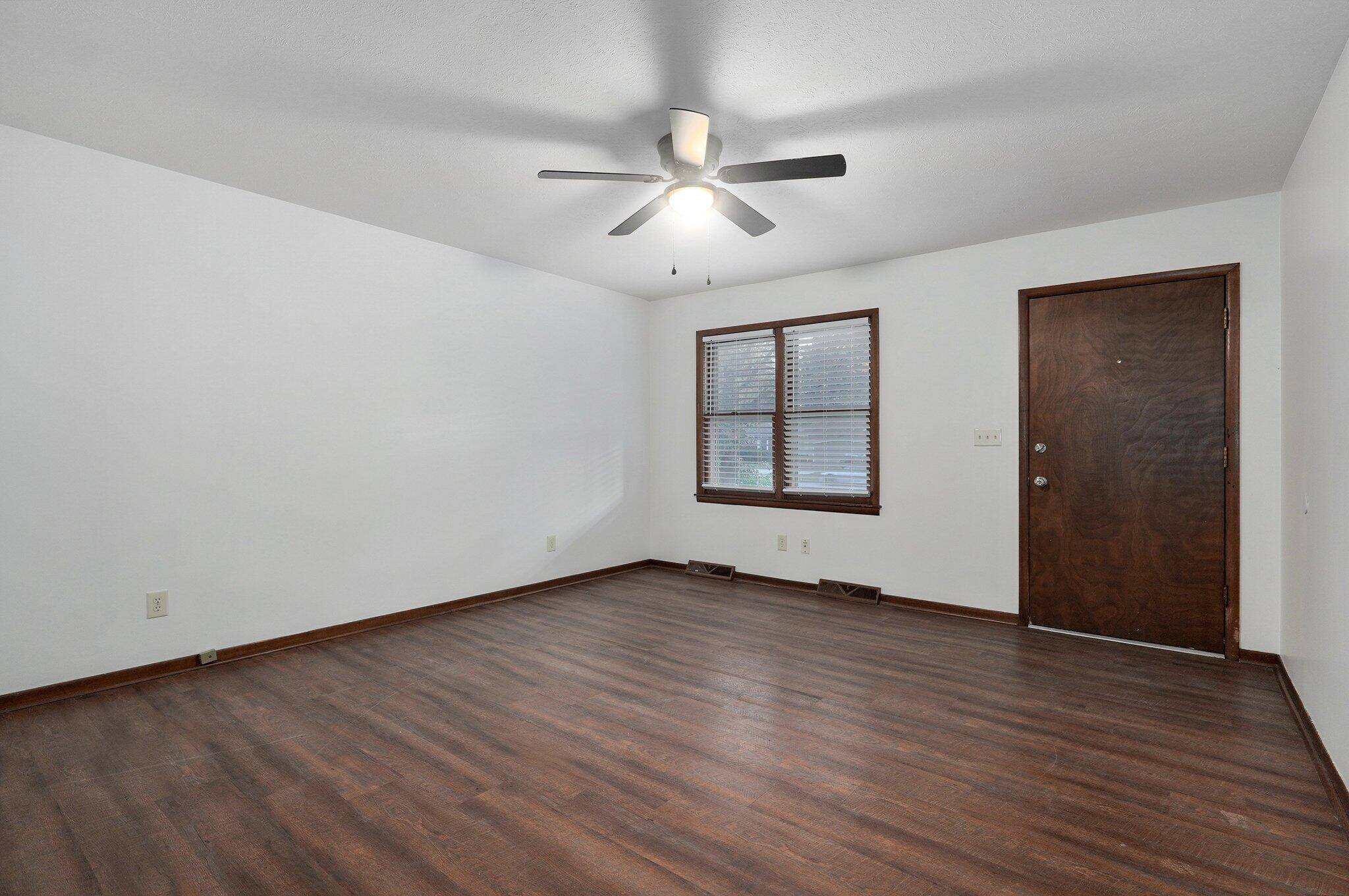 Springfield, MO 65804,1317 E Sunset ST