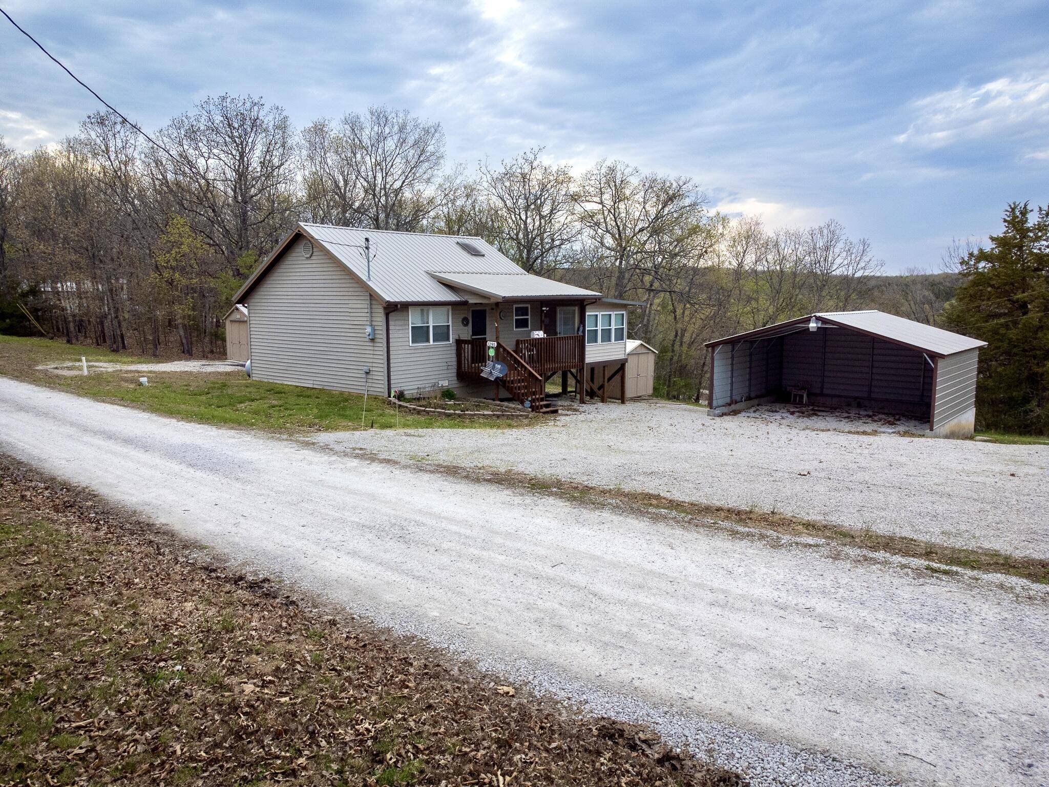 Flemington, MO 65650,1295 E 325th RD