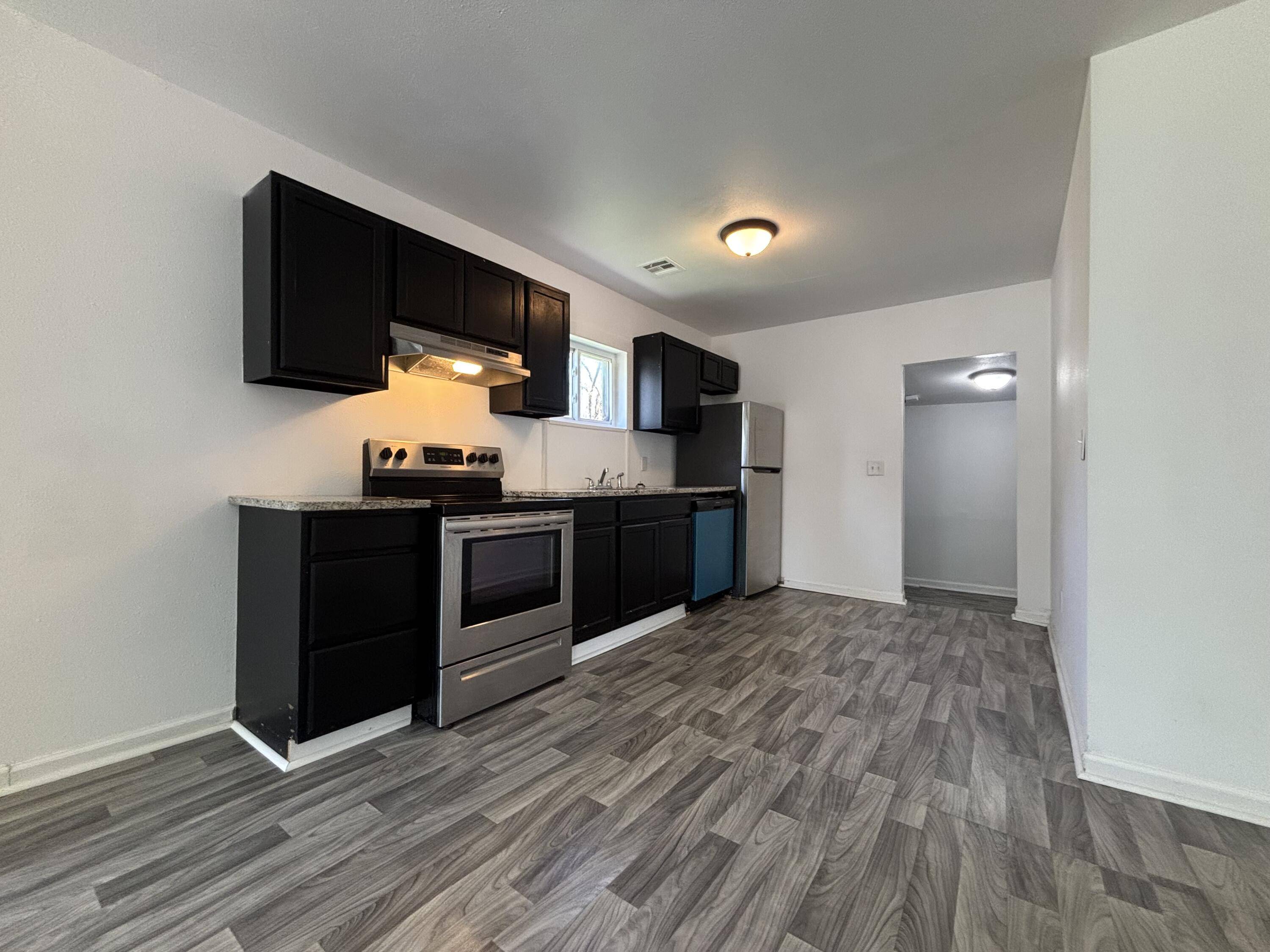 Springfield, MO 65803,827 E Garfield ST