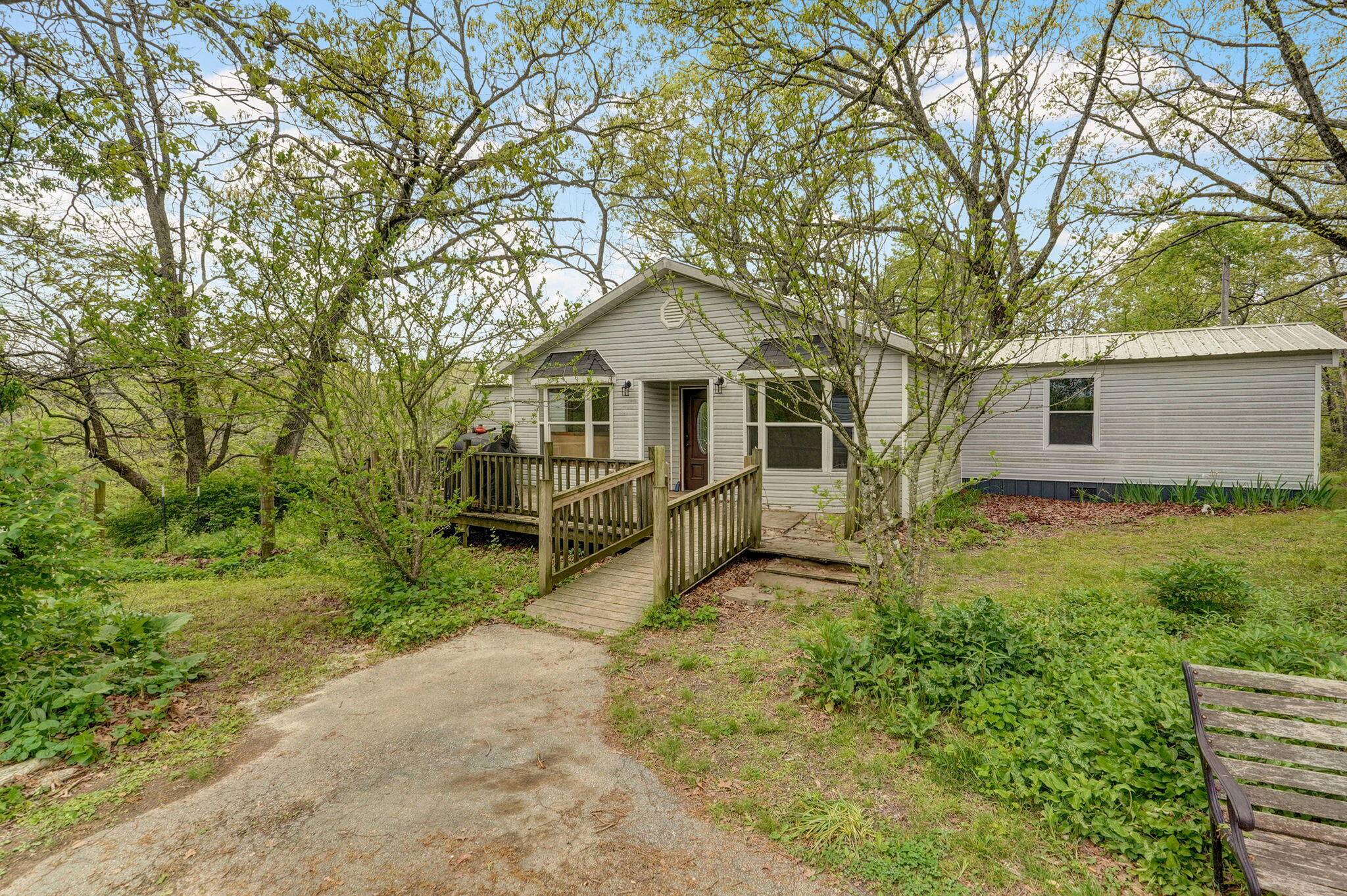 Sparta, MO 65753,609 Rockridge RD
