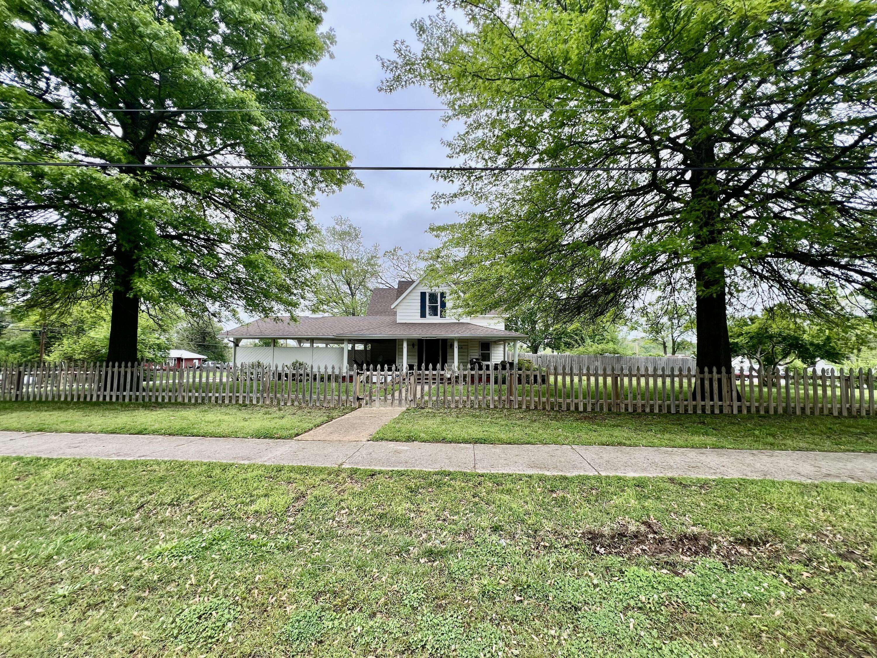 Ava, MO 65608,308 W Pennington AVE