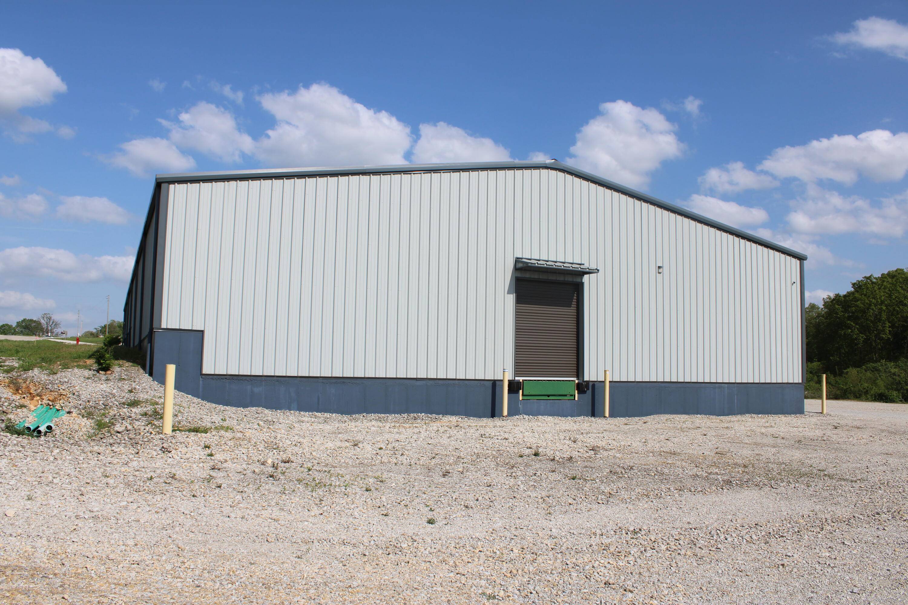 Pomona, MO 65789,4428 County Road 4660