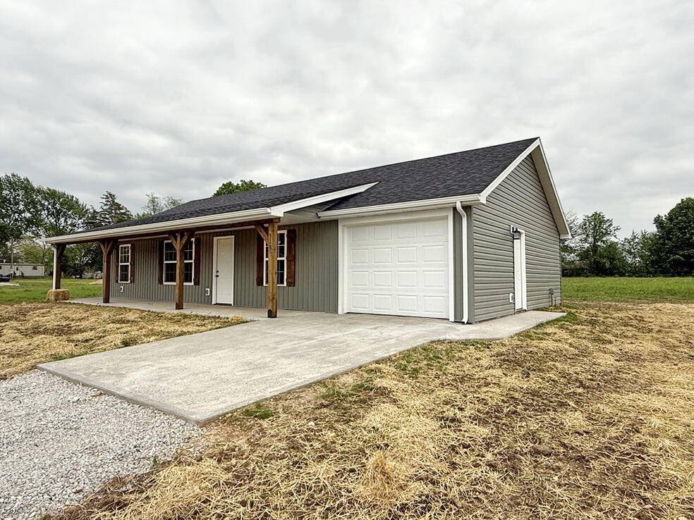 El Dorado Springs, MO 64744,321 W Hainline RD