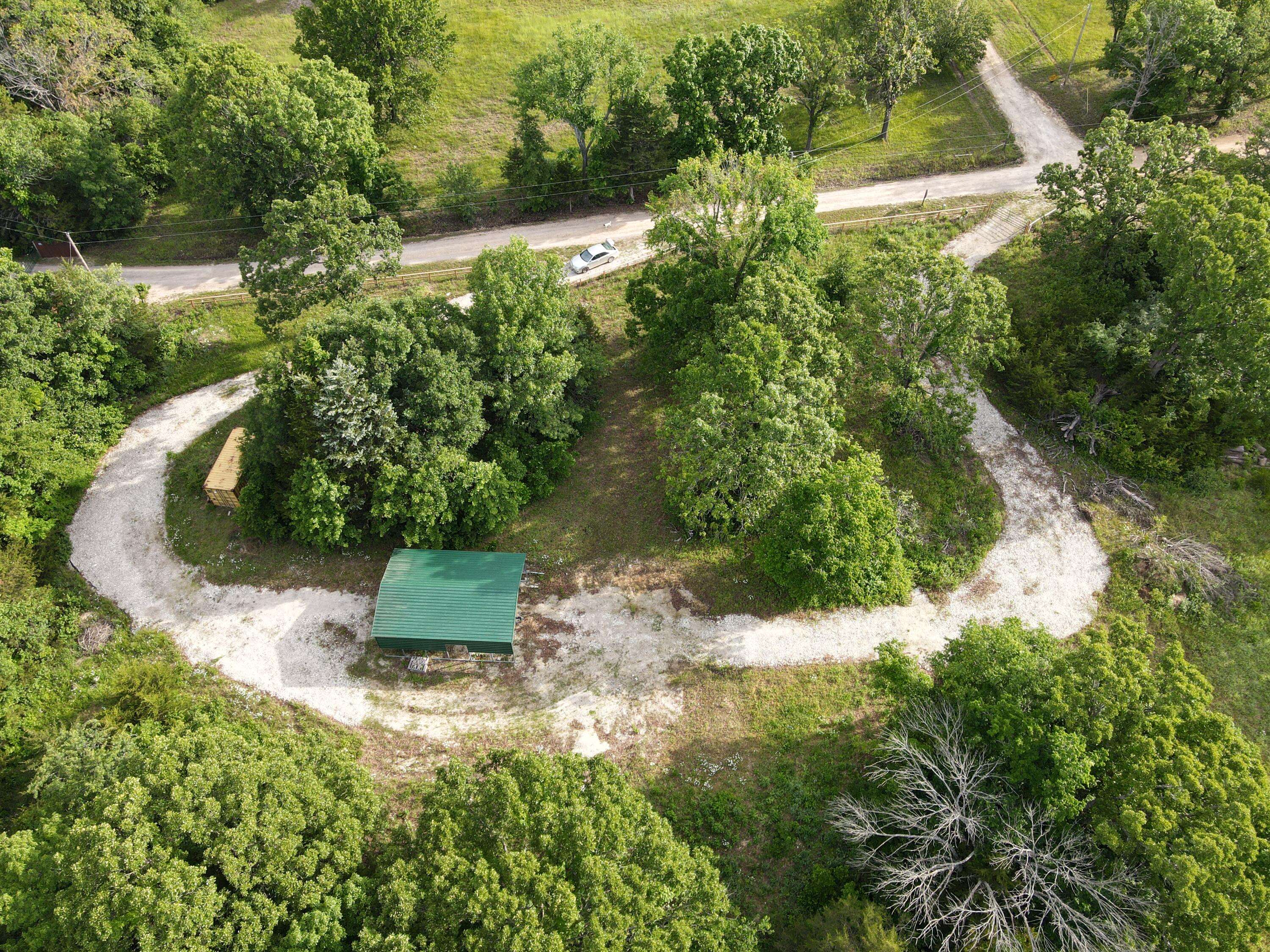 Pittsburg, MO 65724,24012 County Road 308