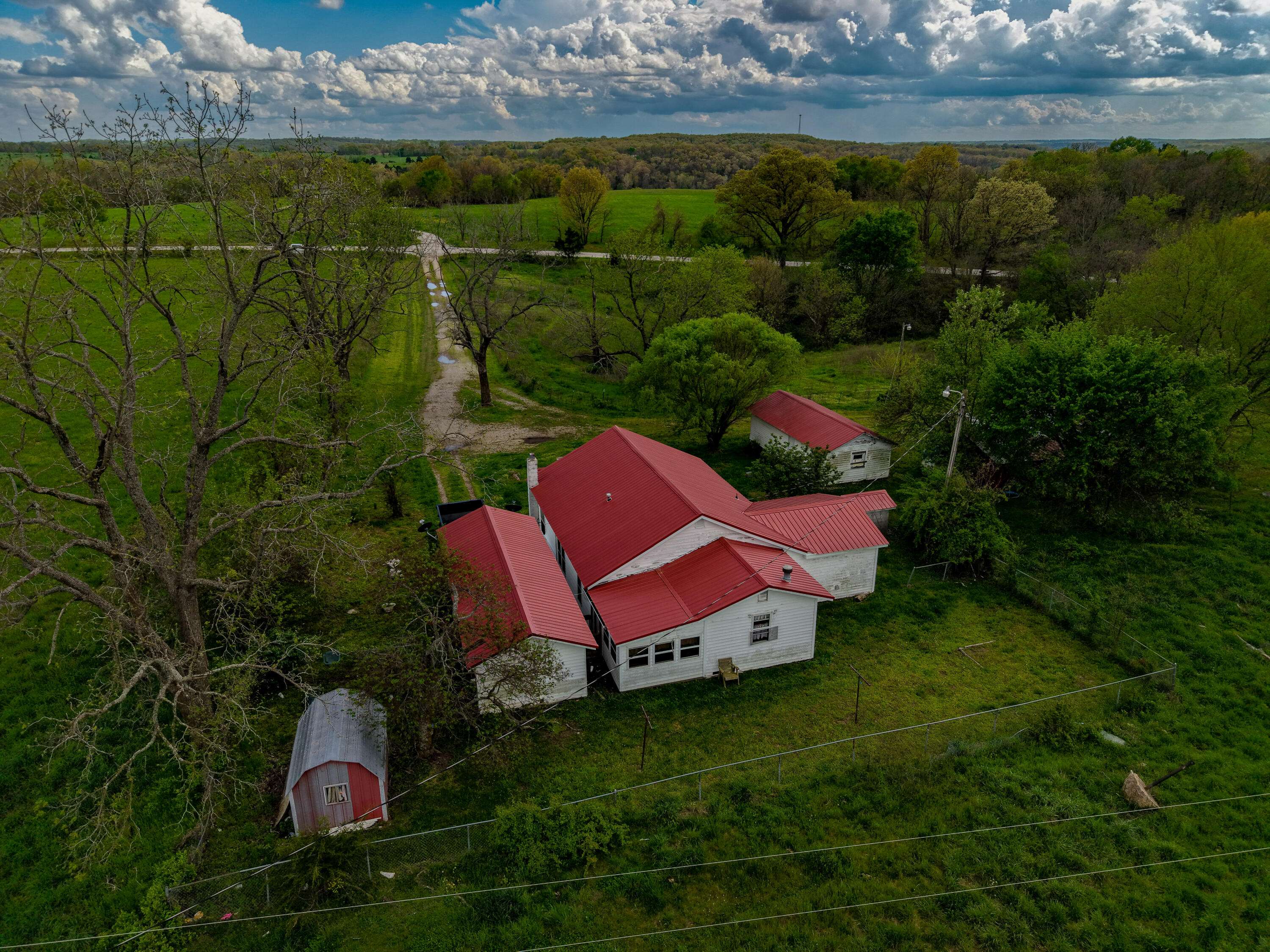 Ava, MO 65608,487 State Hwy Y