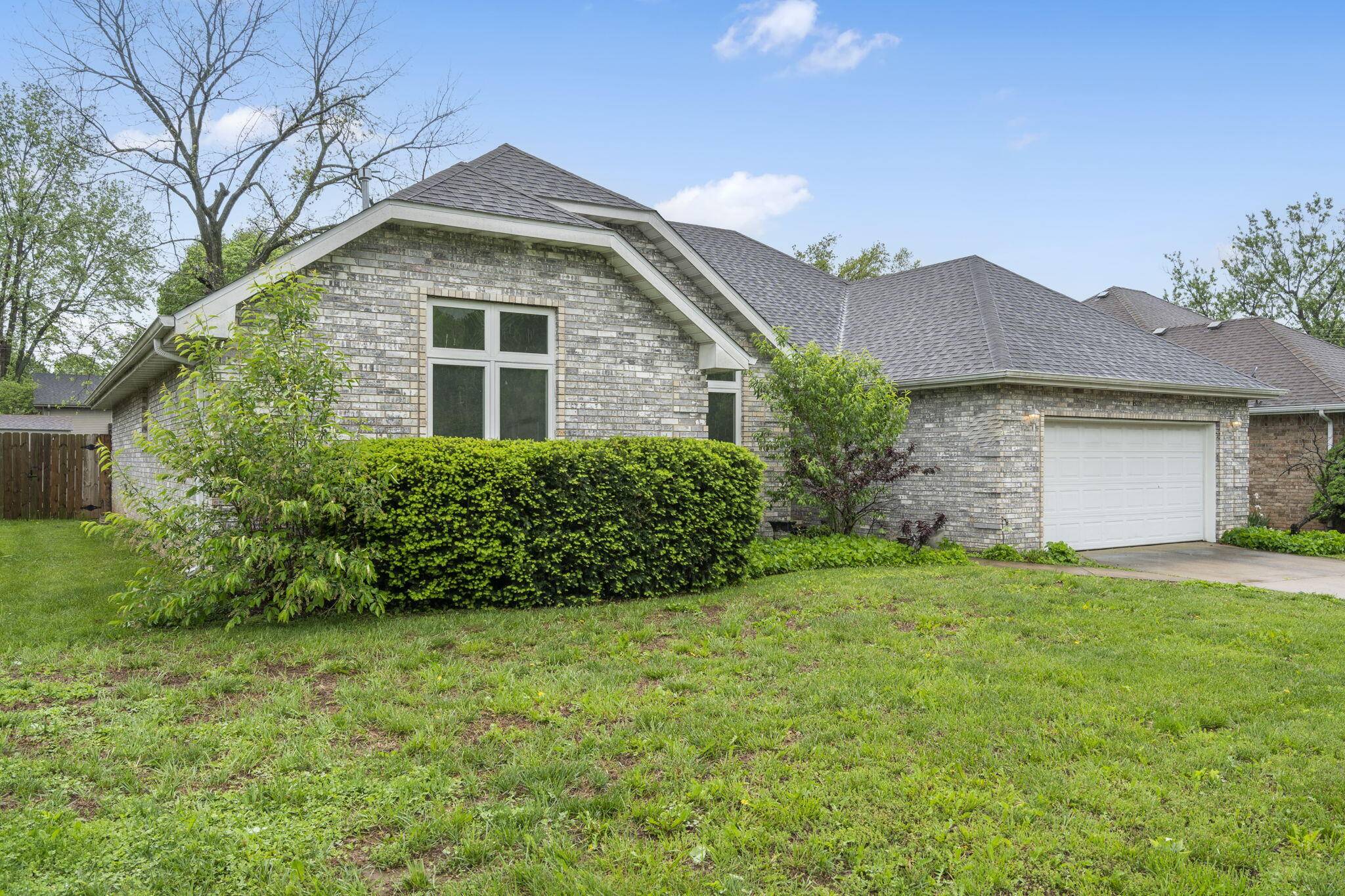 Springfield, MO 65810,2460 W Allen DR