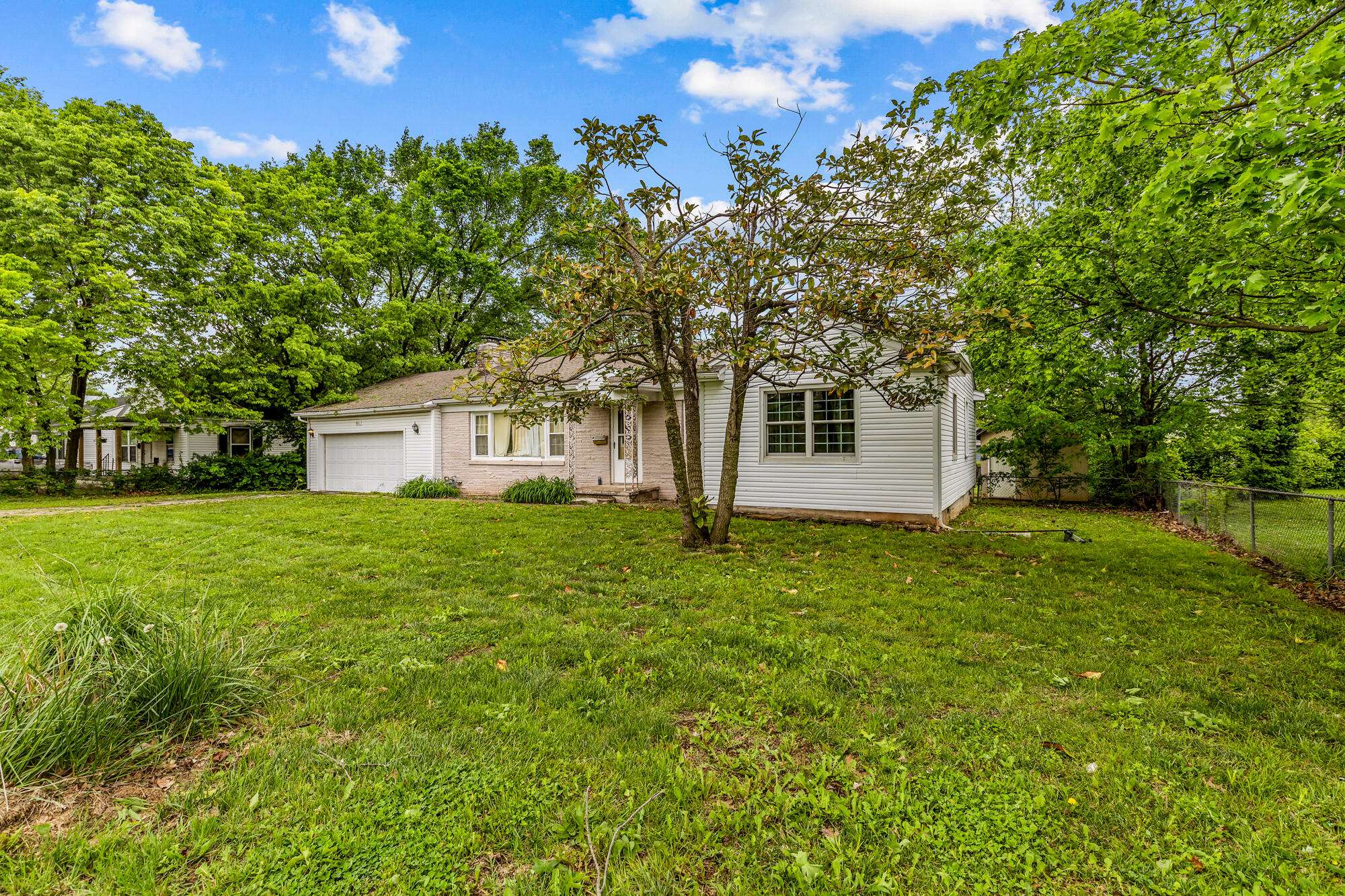 Springfield, MO 65802,2511 W Mt Vernon ST