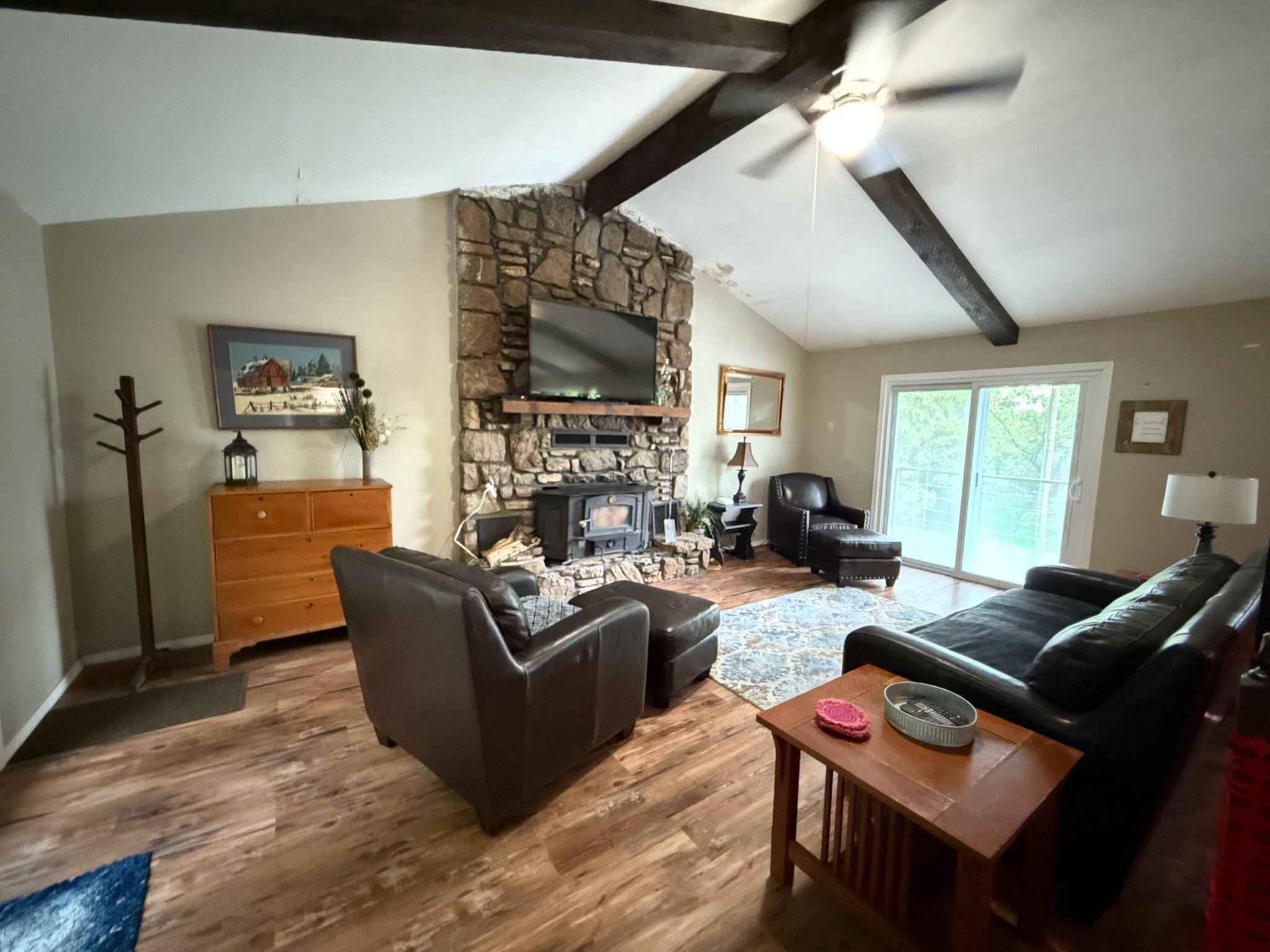 Mammoth Spring, AR 72554,189 Riverbend RD
