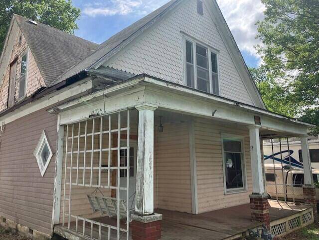 Pittsburg, KS 66762,713 W 7th ST