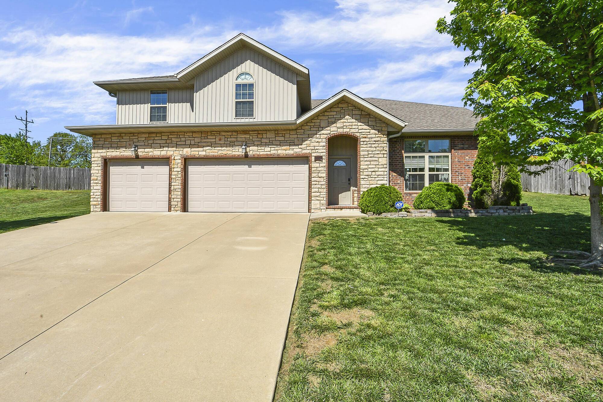 Ozark, MO 65721,2107 S Gristmill CT