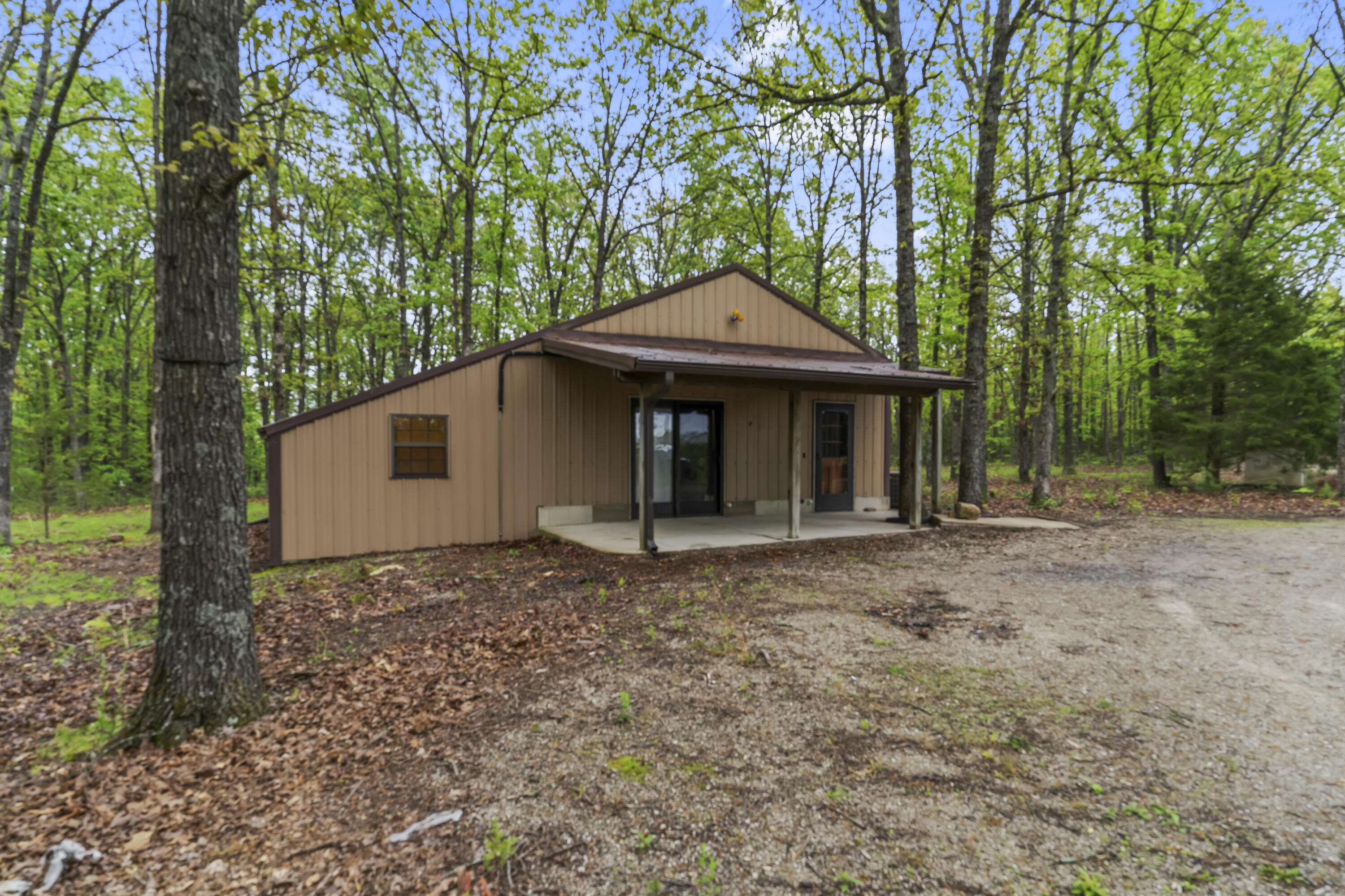 Marshfield, MO 65706,189 High Ridge RD