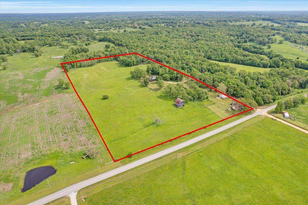 Anderson, MO 64831,94 Elbert RD