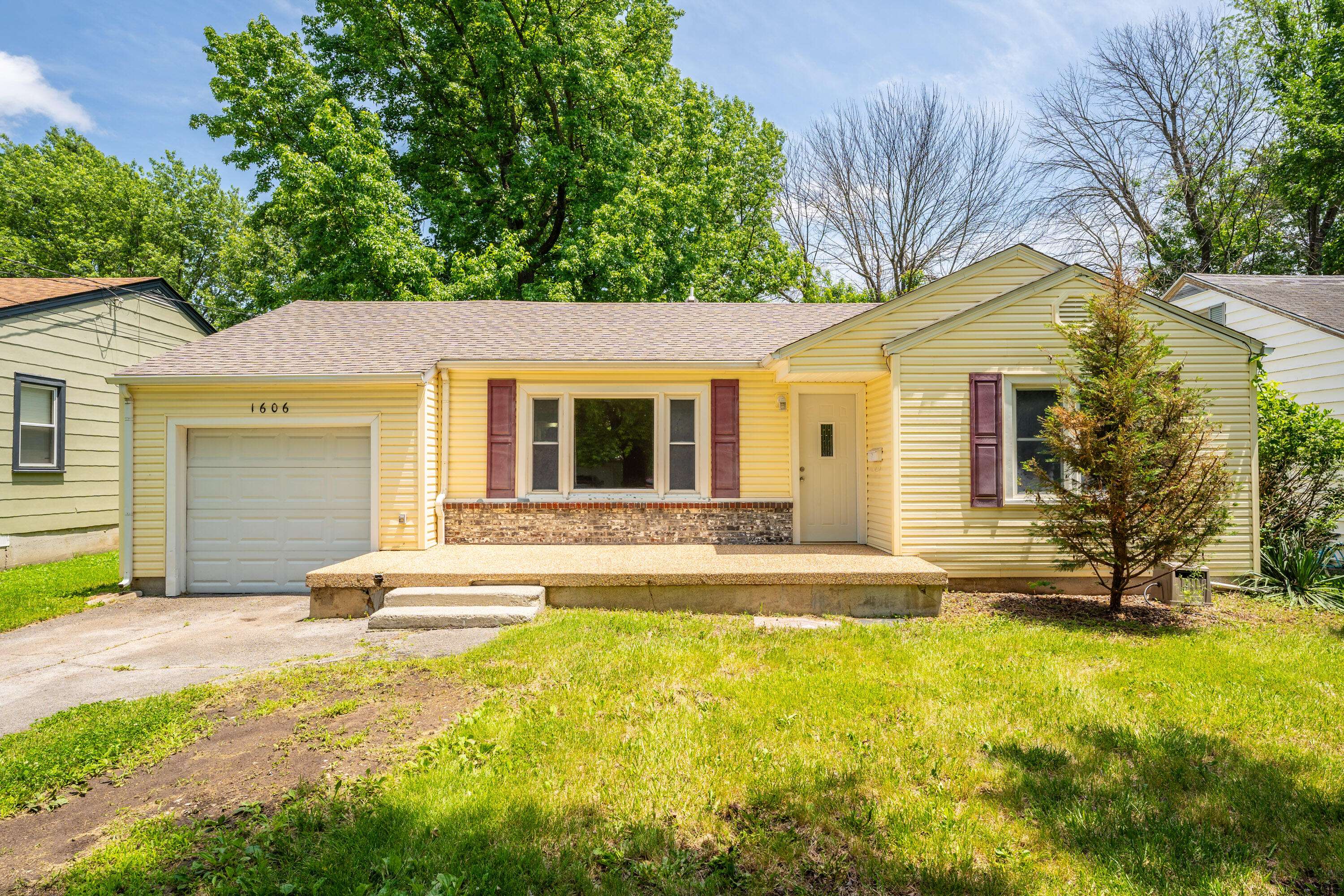 Springfield, MO 65803,1606 N Waverly AVE