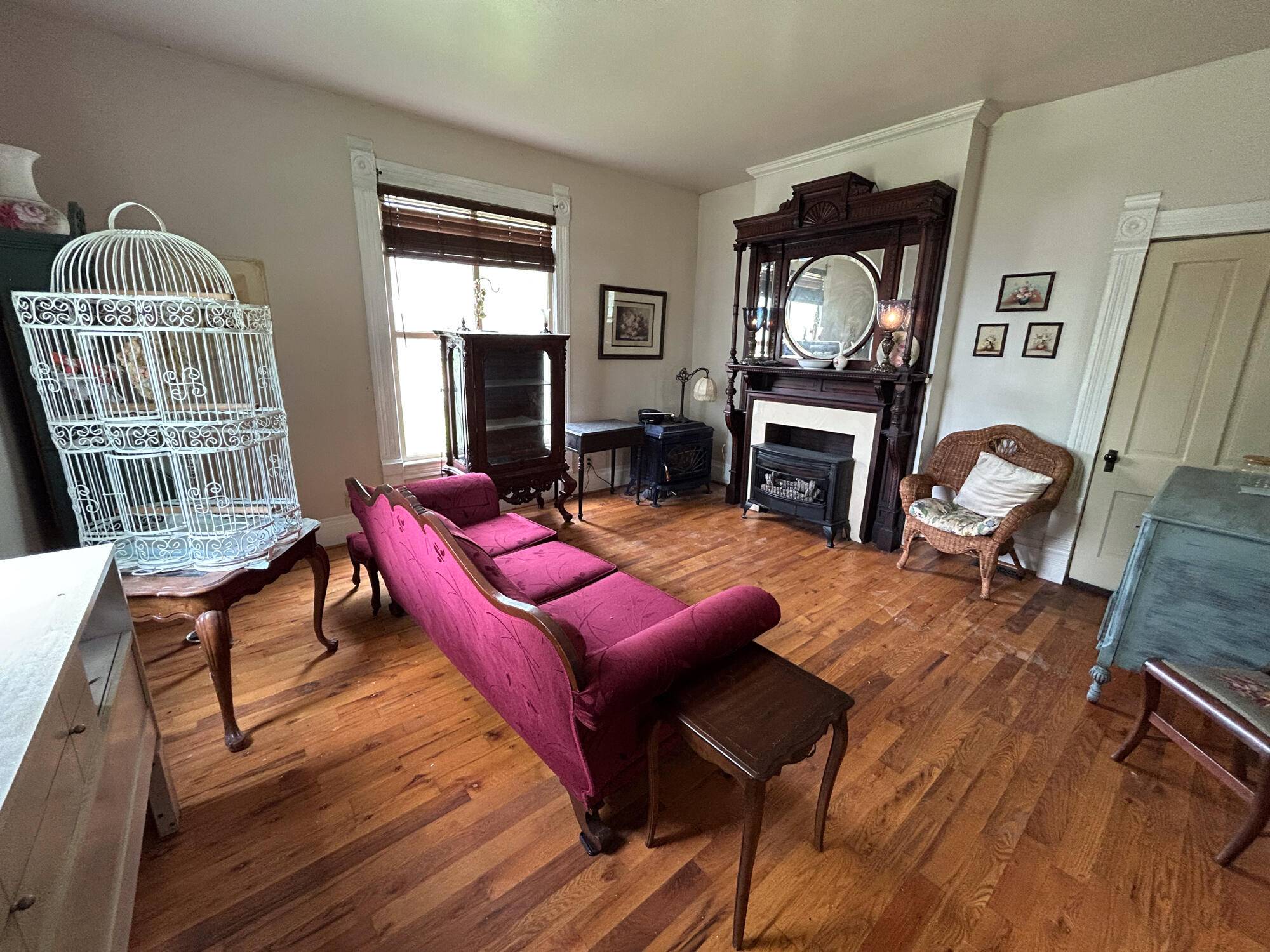 Willow Springs, MO 65793,502 N Center Street