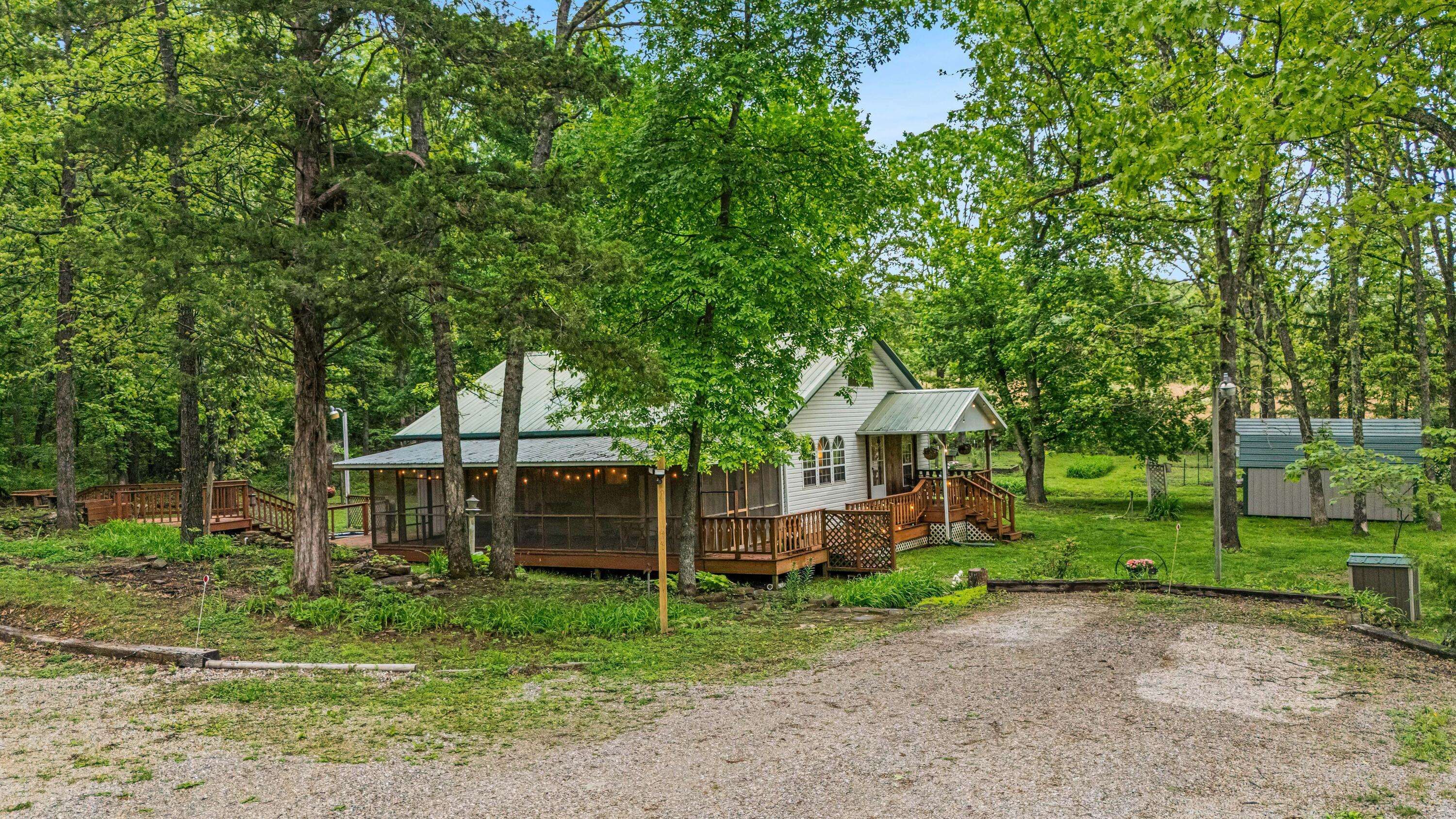 West Plains, MO 65775,9616 County Road 6310