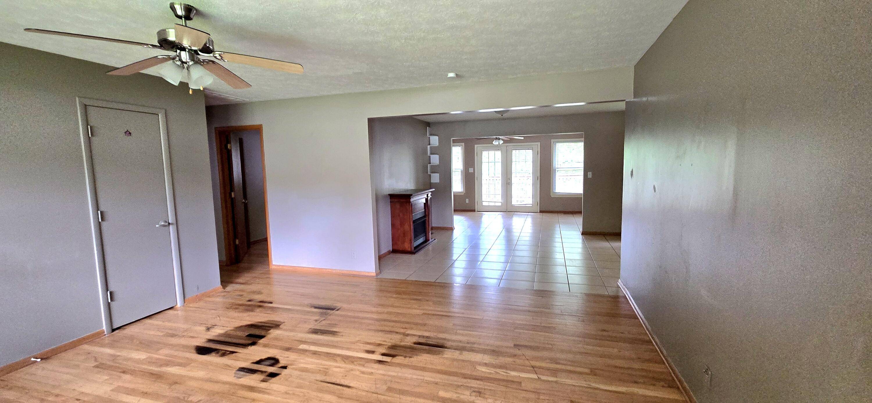 Springfield, MO 65809,823 S Mission AVE