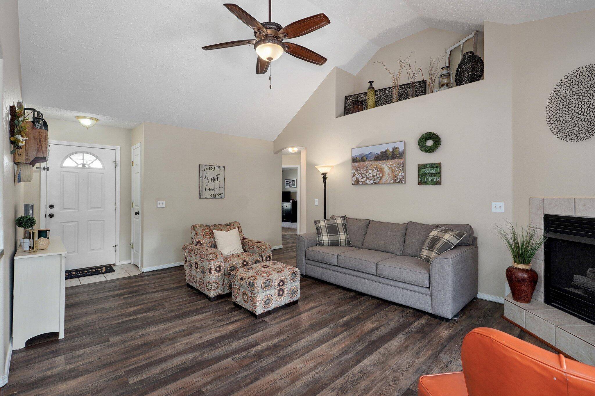 Ozark, MO 65721,806 W Ridgecrest ST