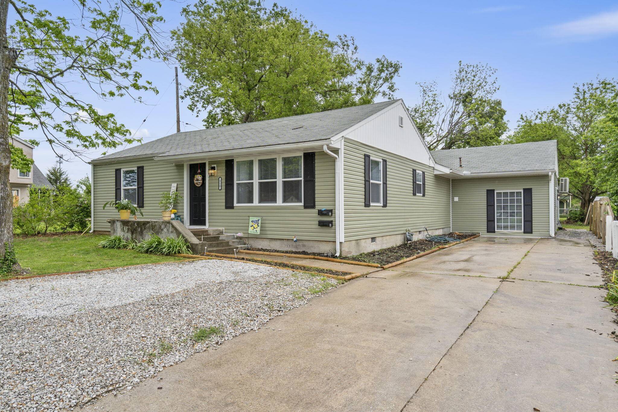 Springfield, MO 65802,210 N Scenic AVE