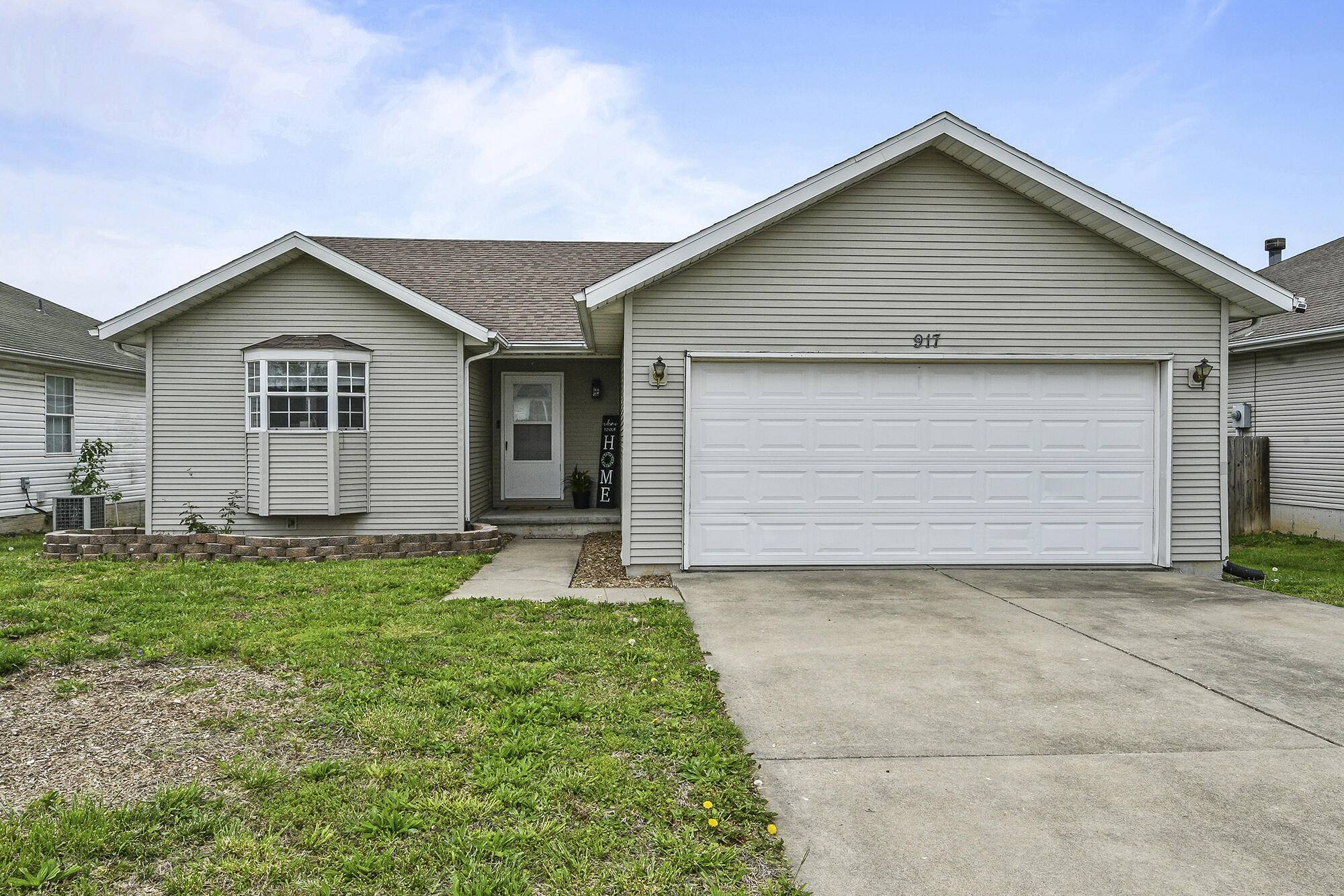 Nixa, MO 65714,917 W Birch ST