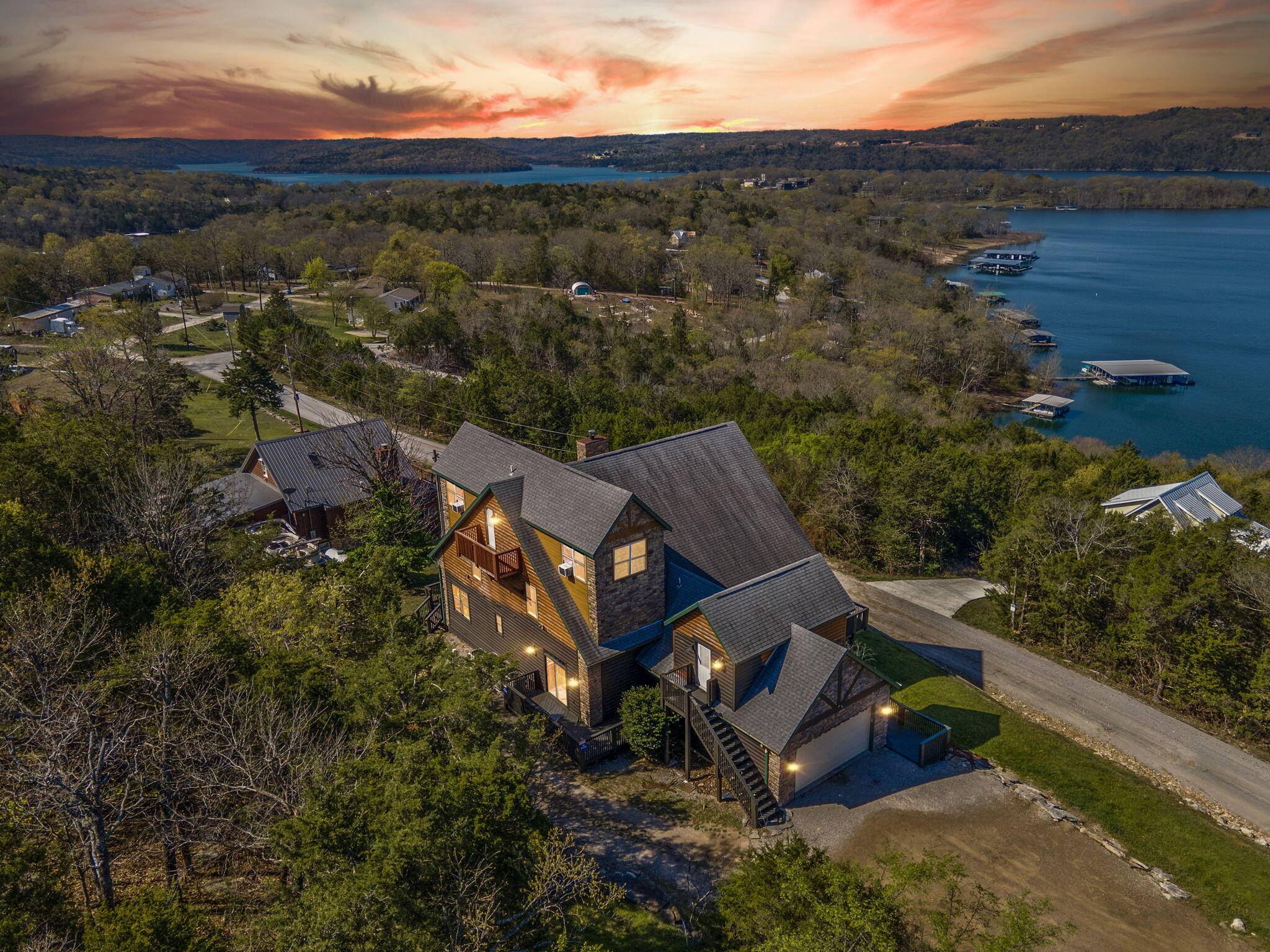 Branson West, MO 65737,478 White Rockbluff DR