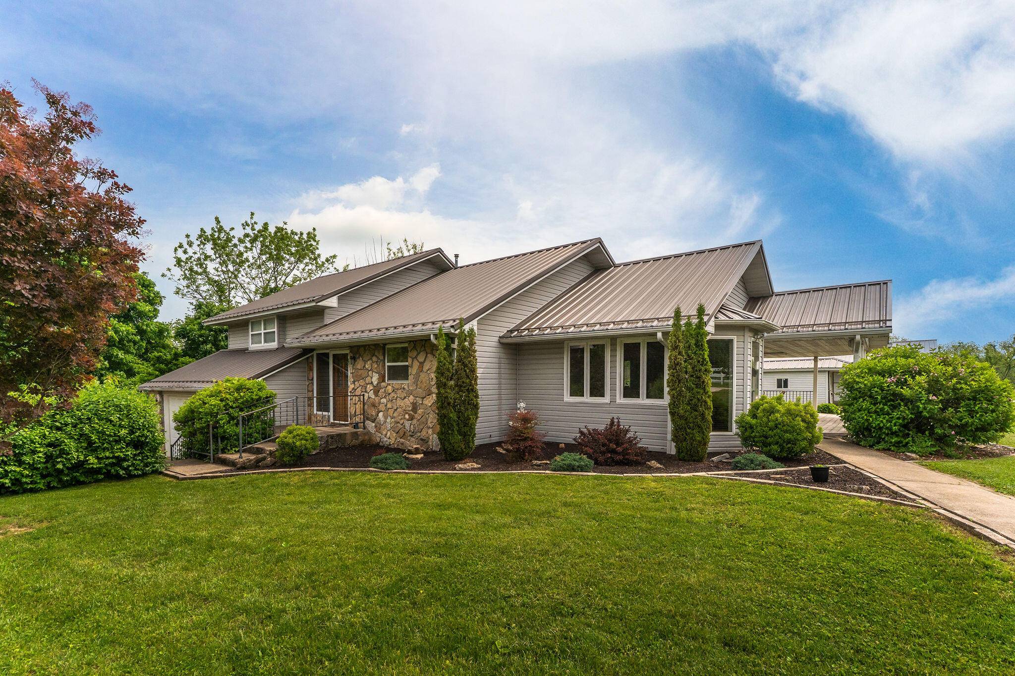 Seymour, MO 65746,185 Pioneer DR