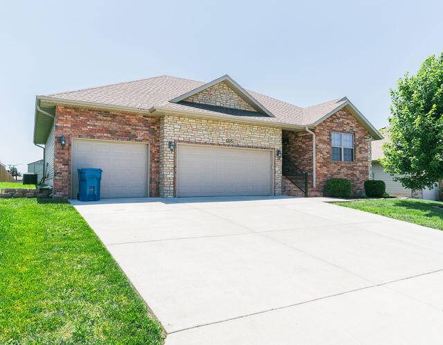 Ozark, MO 65721,1205 N 12th AVE