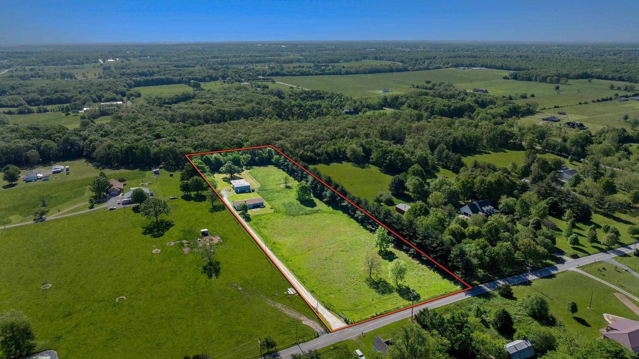 Strafford, MO 65757,5680 N Farm Rd 215