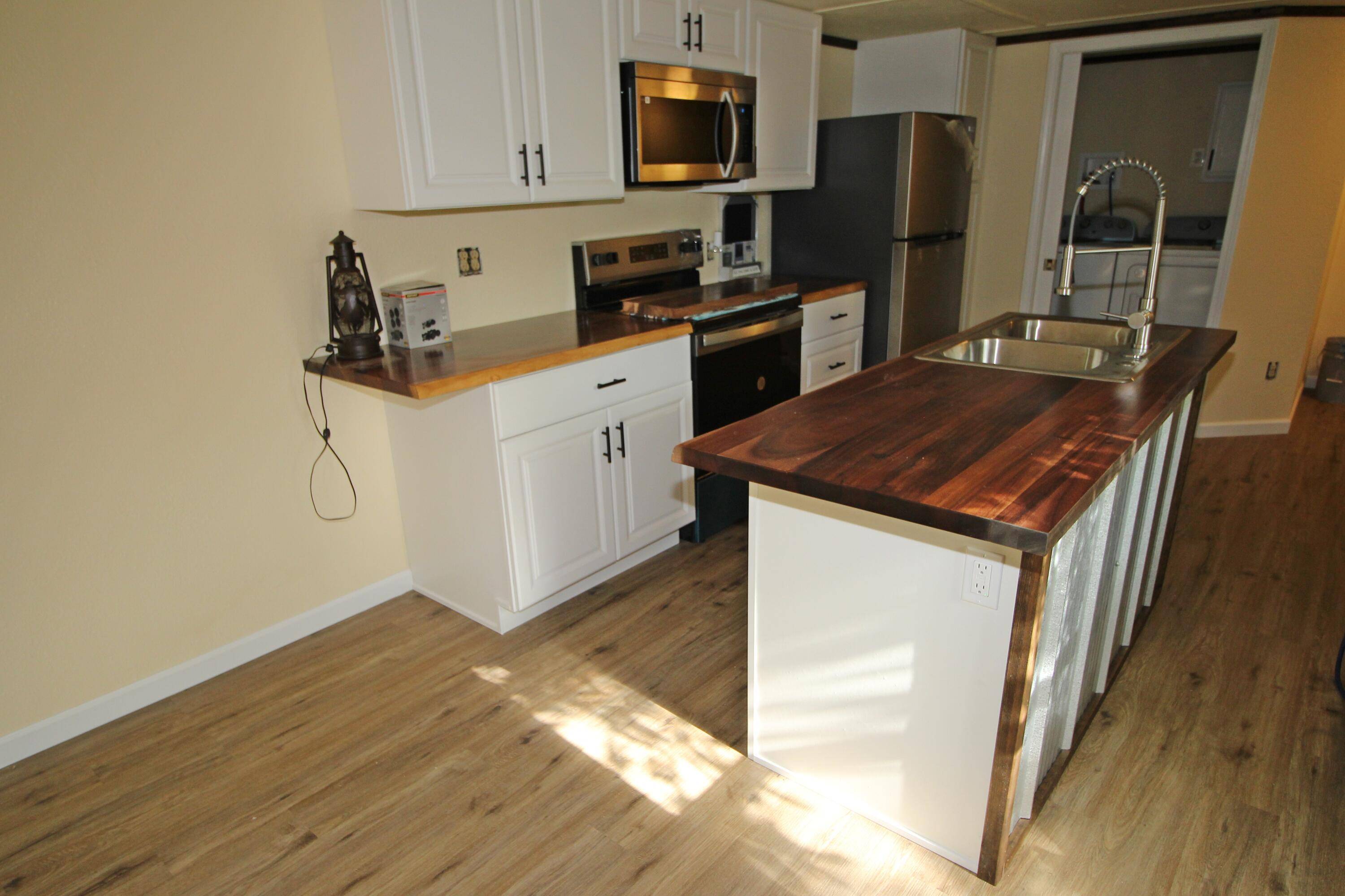 Thayer, MO 65791,927 Race ST