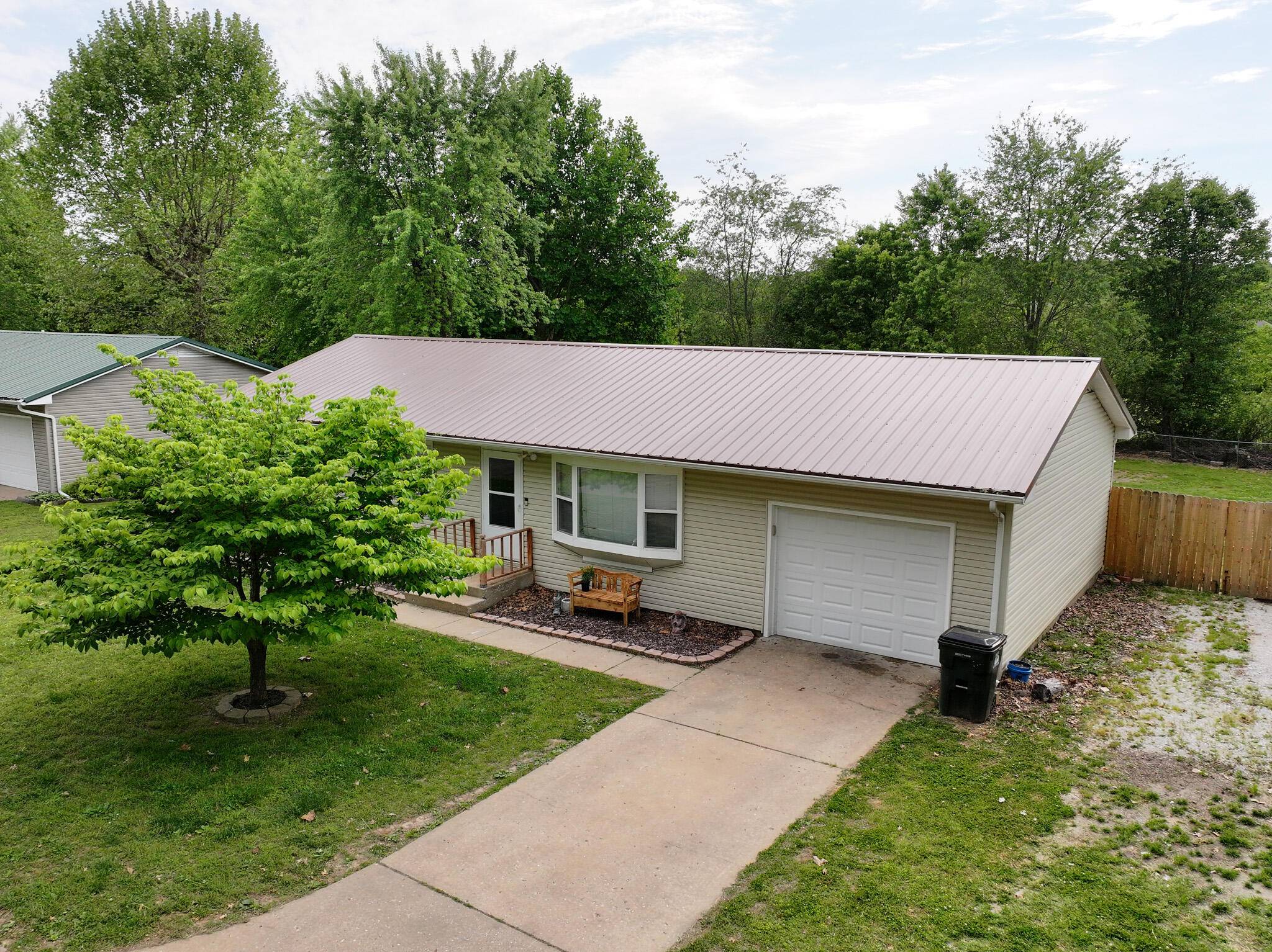 Aurora, MO 65605,1505 Ford DR