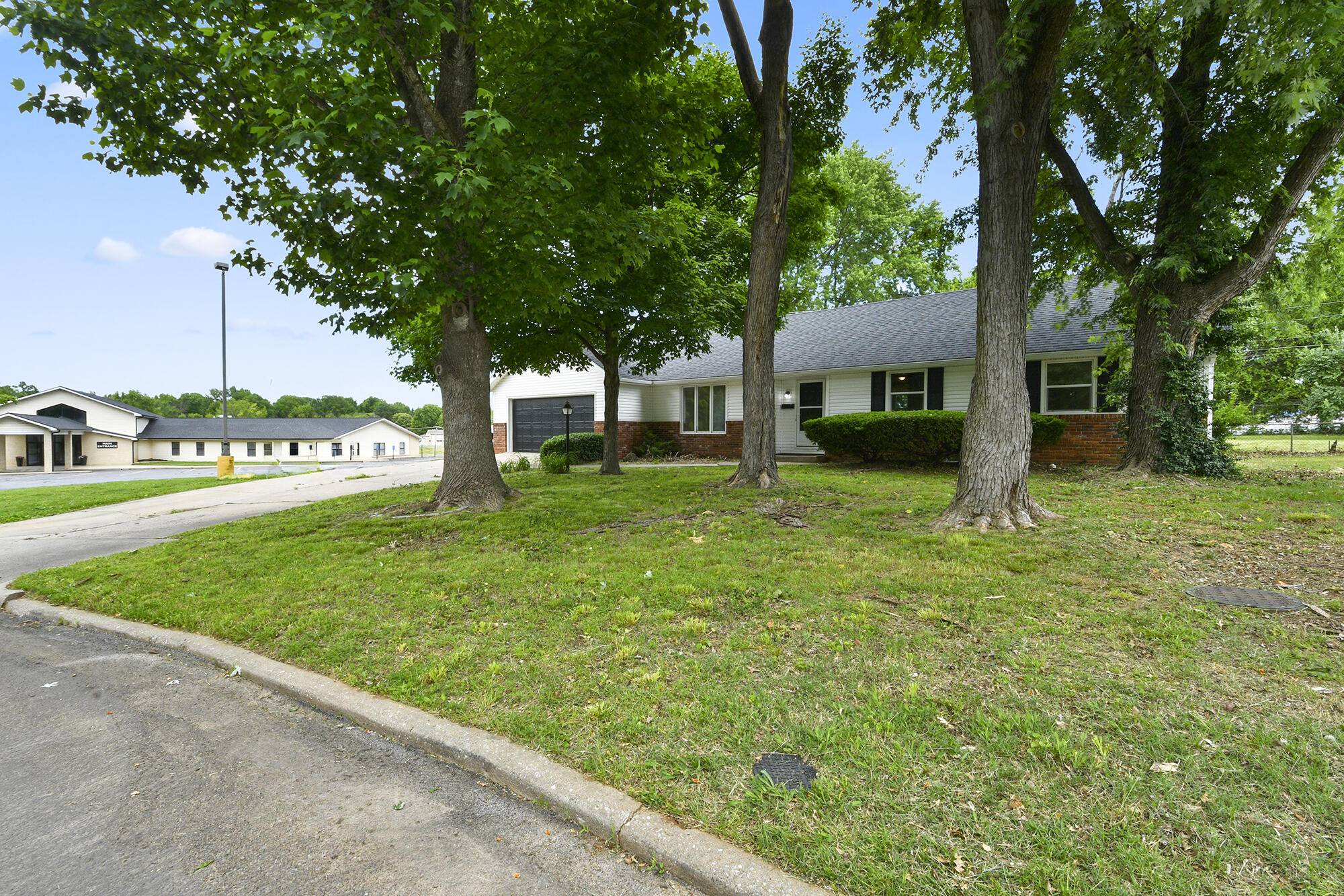 Springfield, MO 65802,2658 S Hillsboro